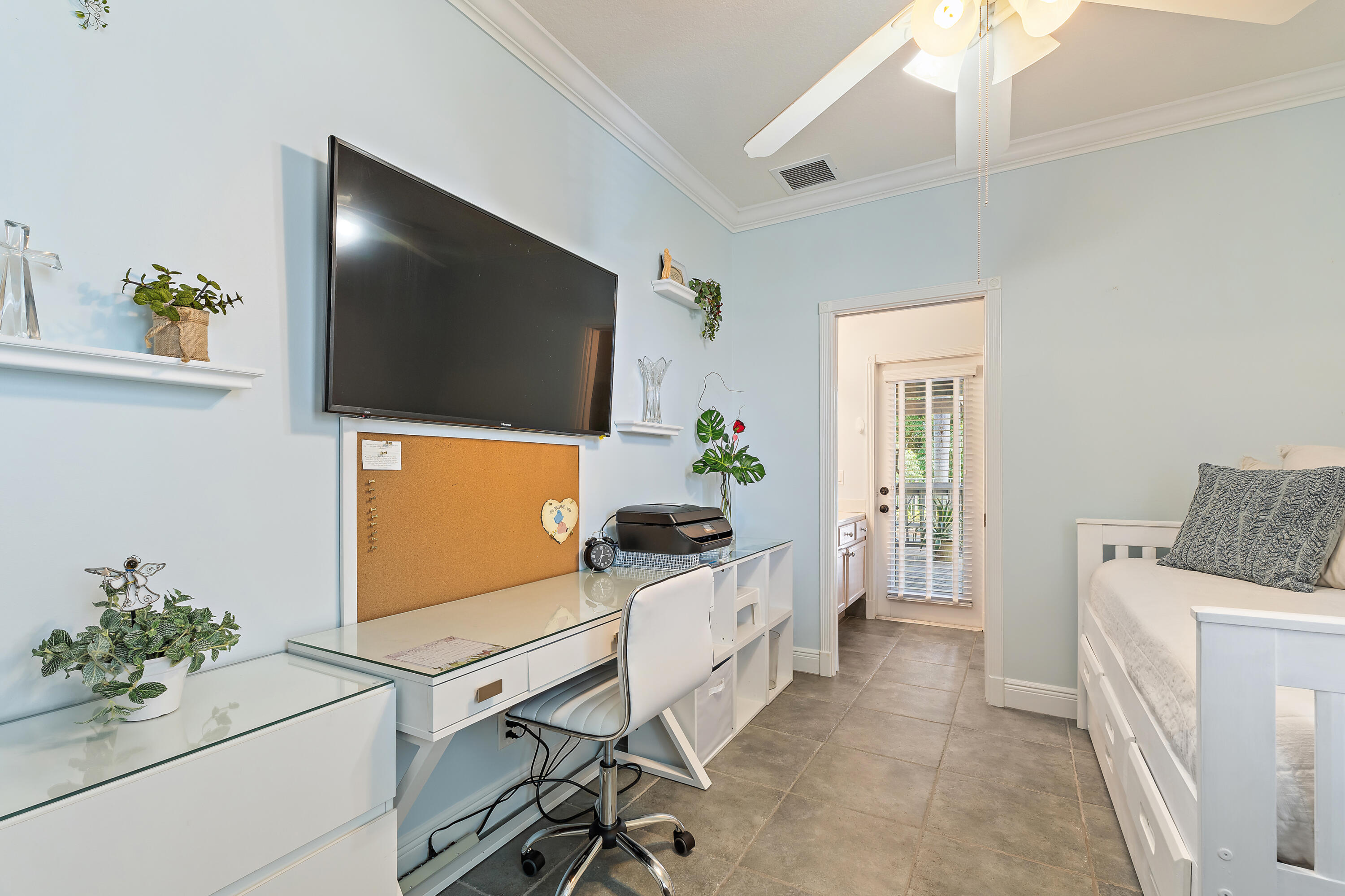 112 Hidden Hollow Drive