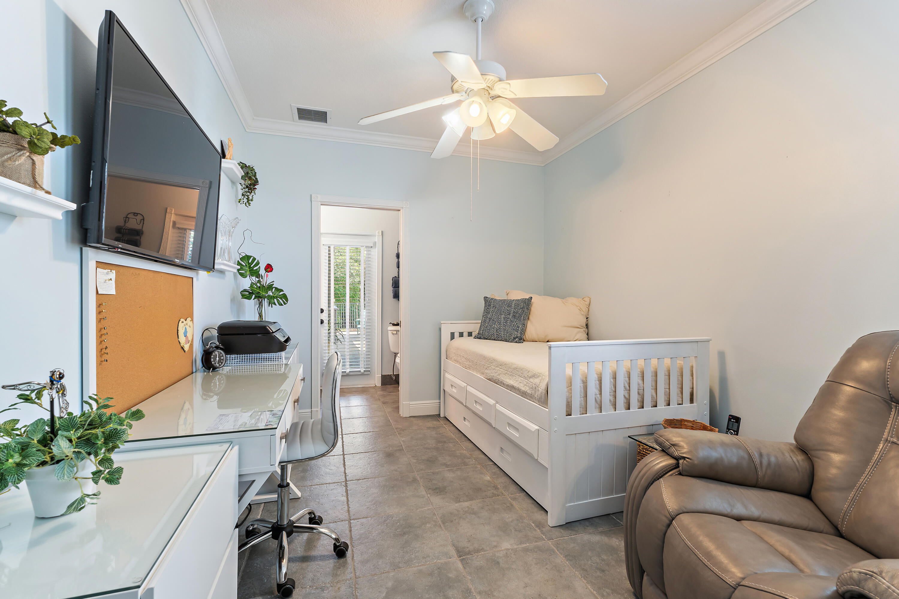 112 Hidden Hollow Drive