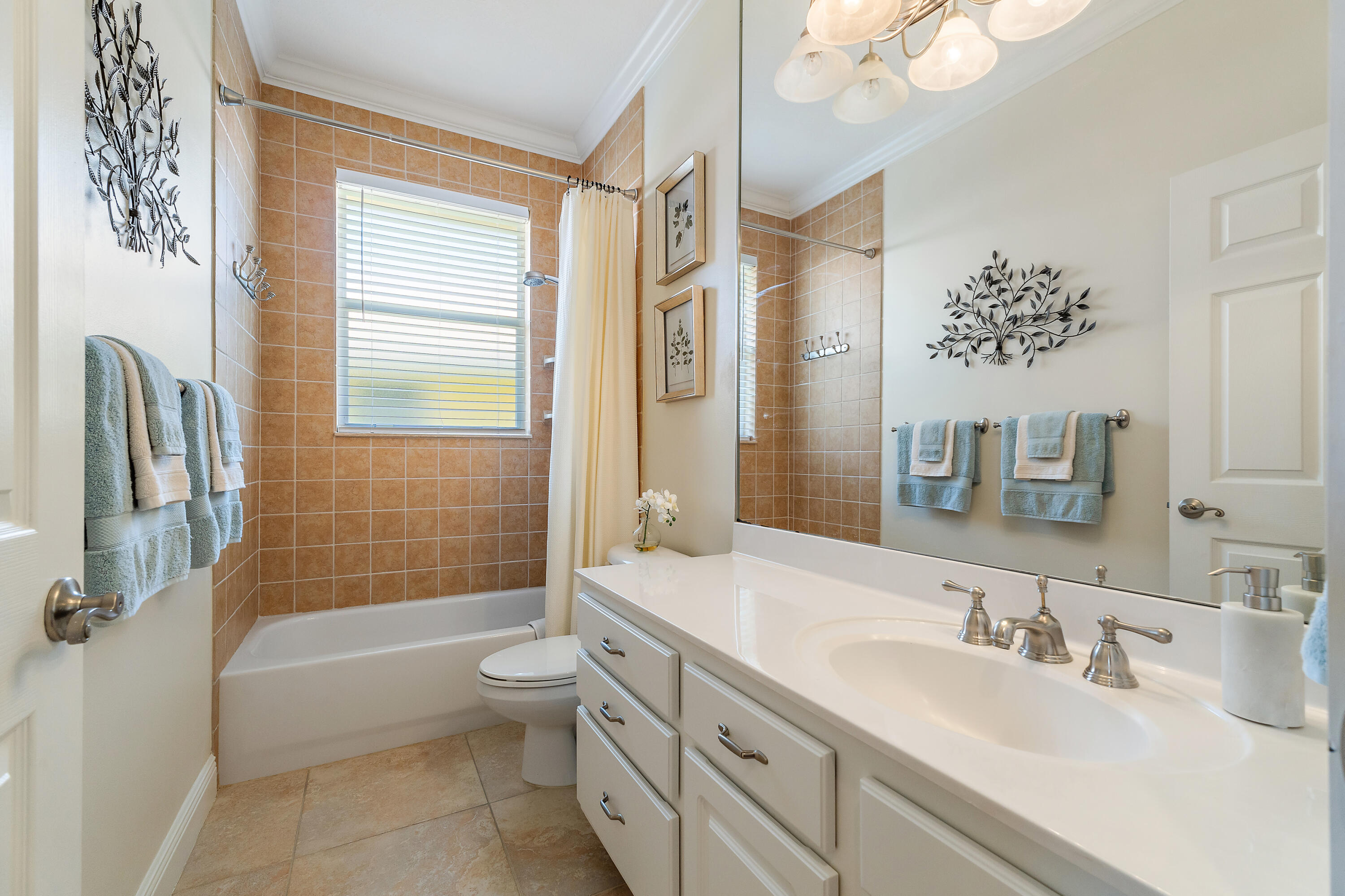 112 Hidden Hollow Drive