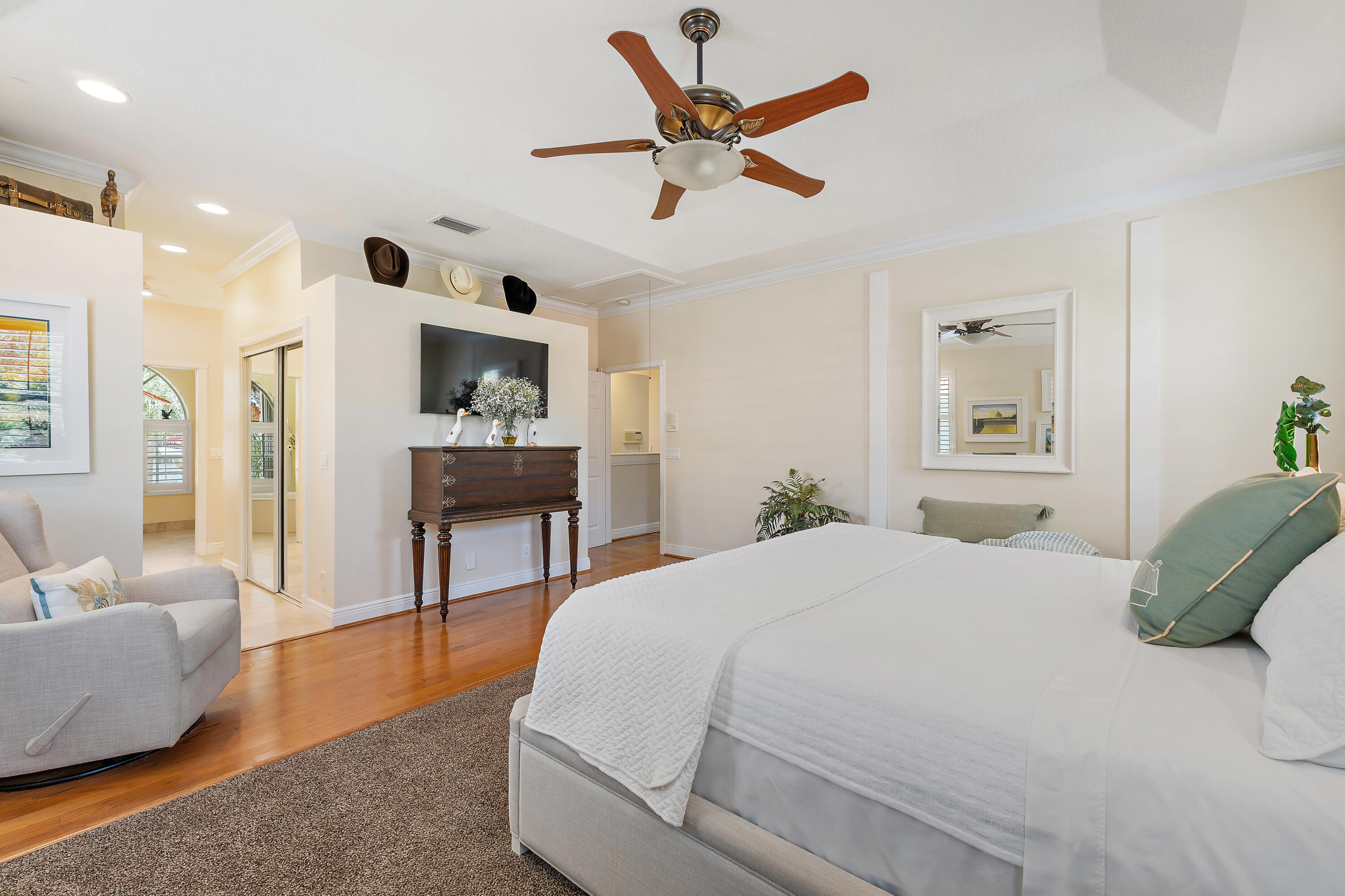 112 Hidden Hollow Drive