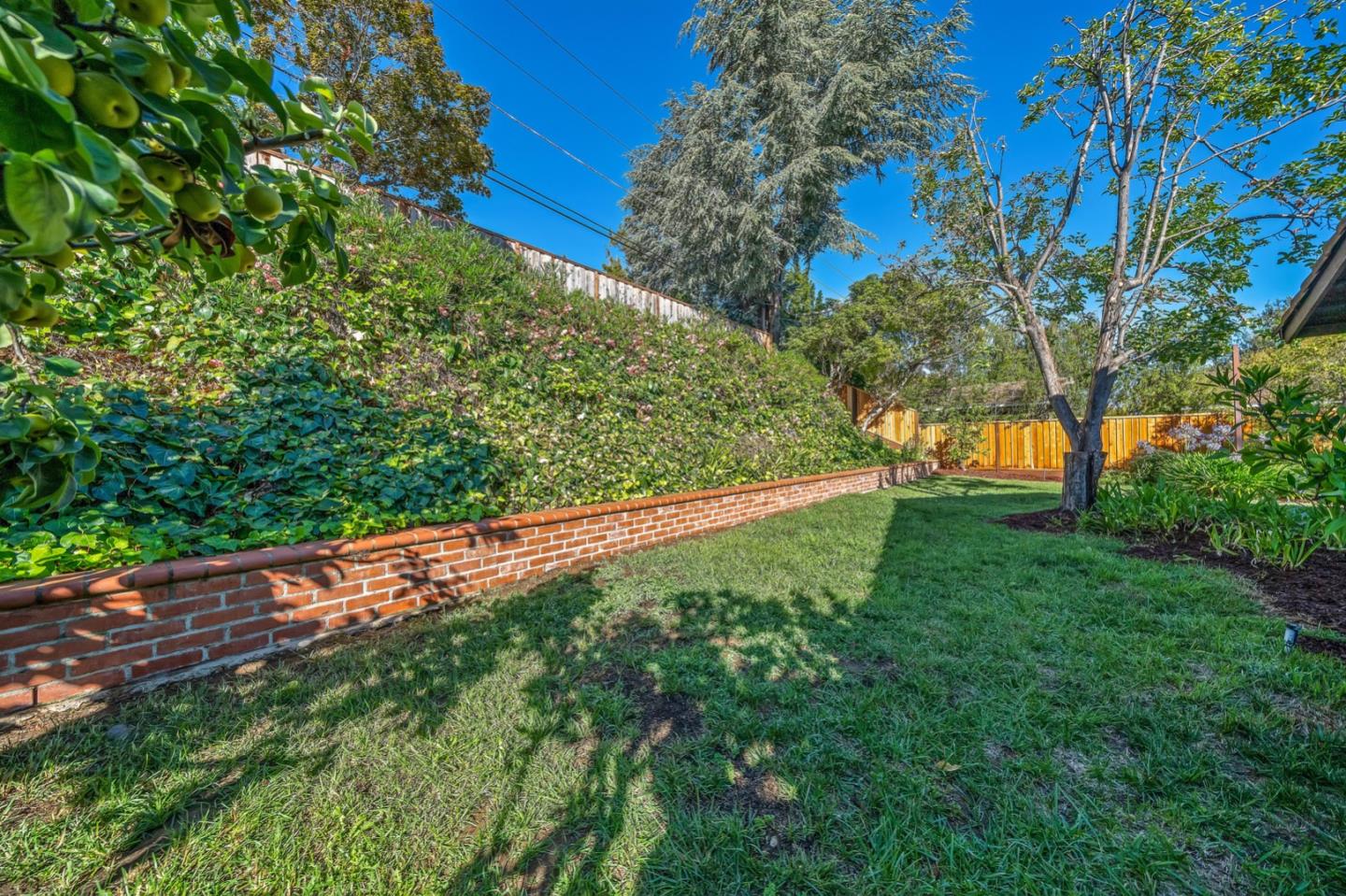 10317 Vista Knoll Boulevard