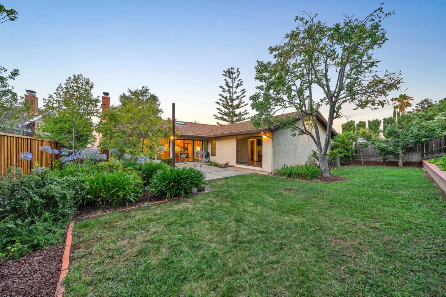 10317 Vista Knoll Boulevard