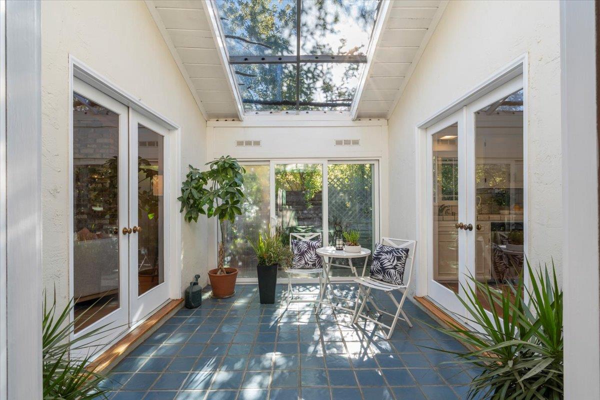 119 N Avalon Drive