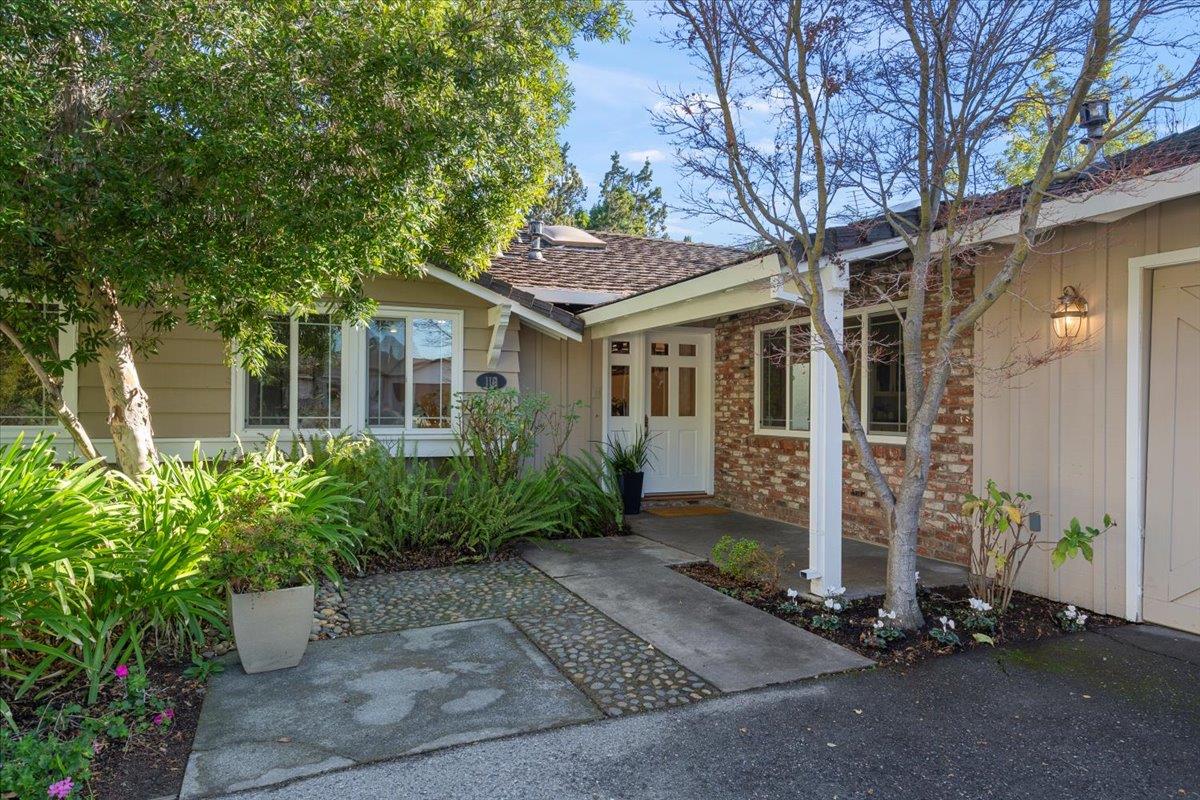 119 N Avalon Drive