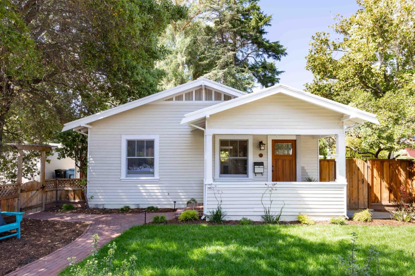 671 Kingsley Avenue