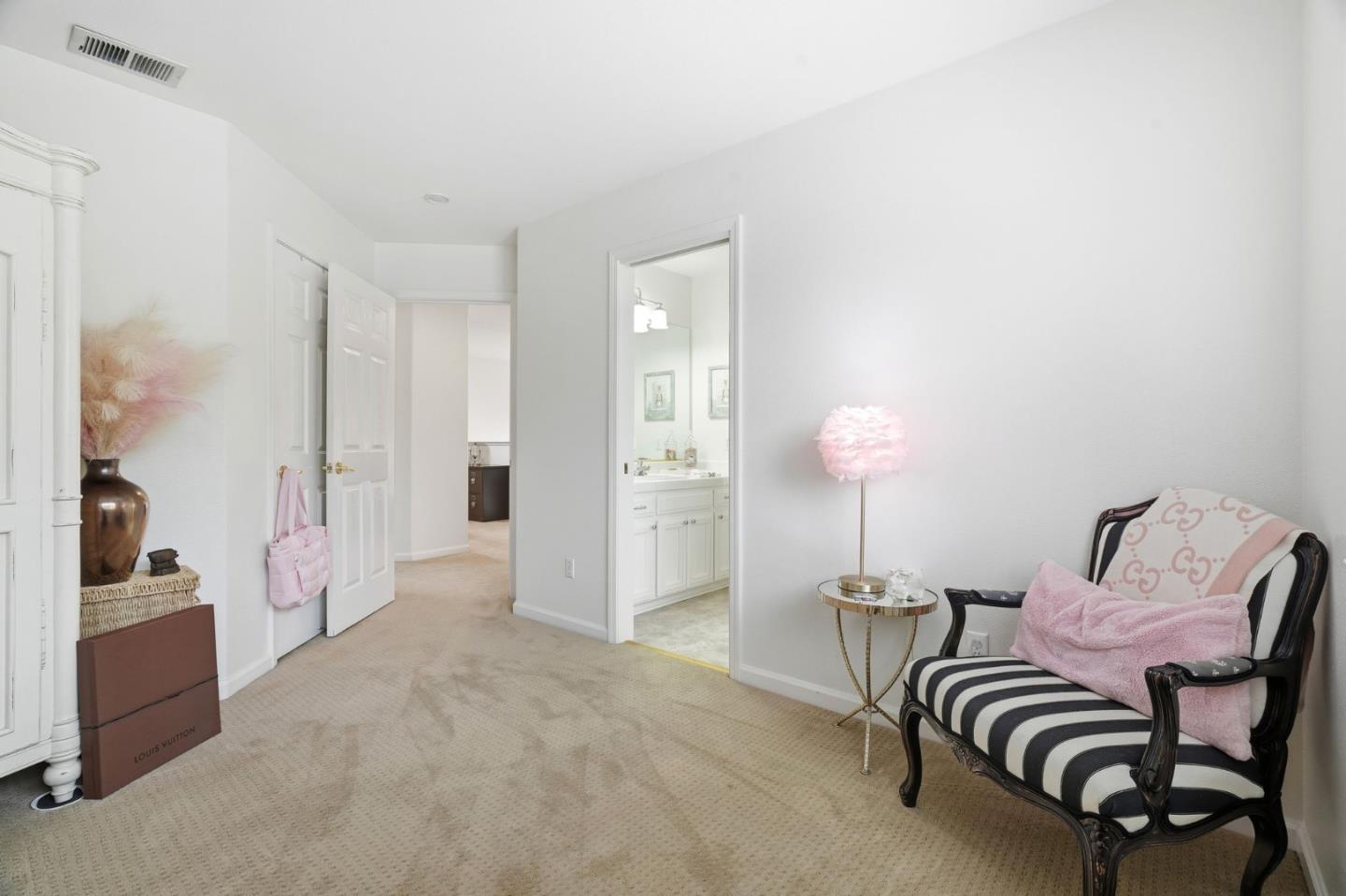 1526 Redding Park Lane