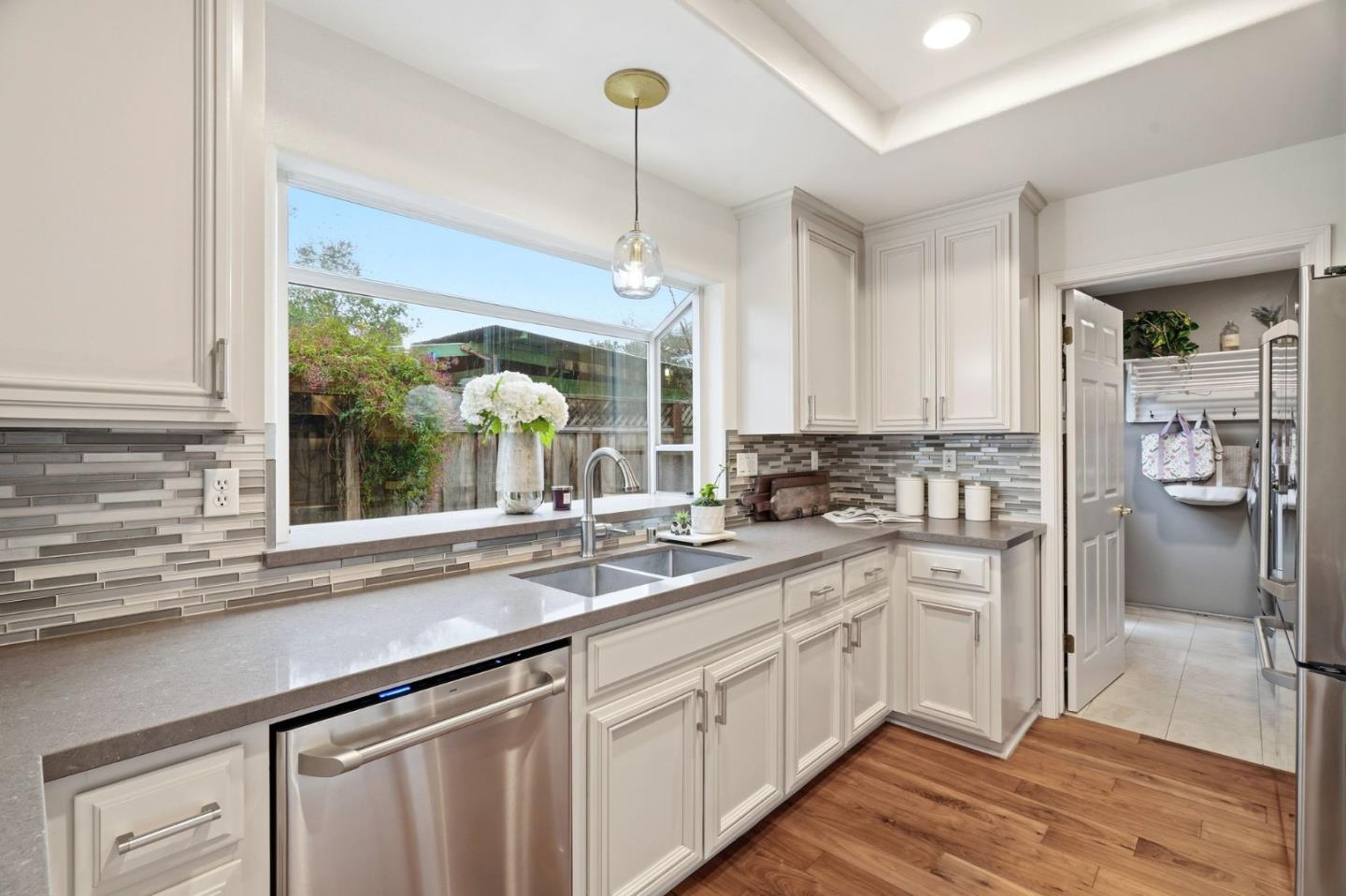 1526 Redding Park Lane