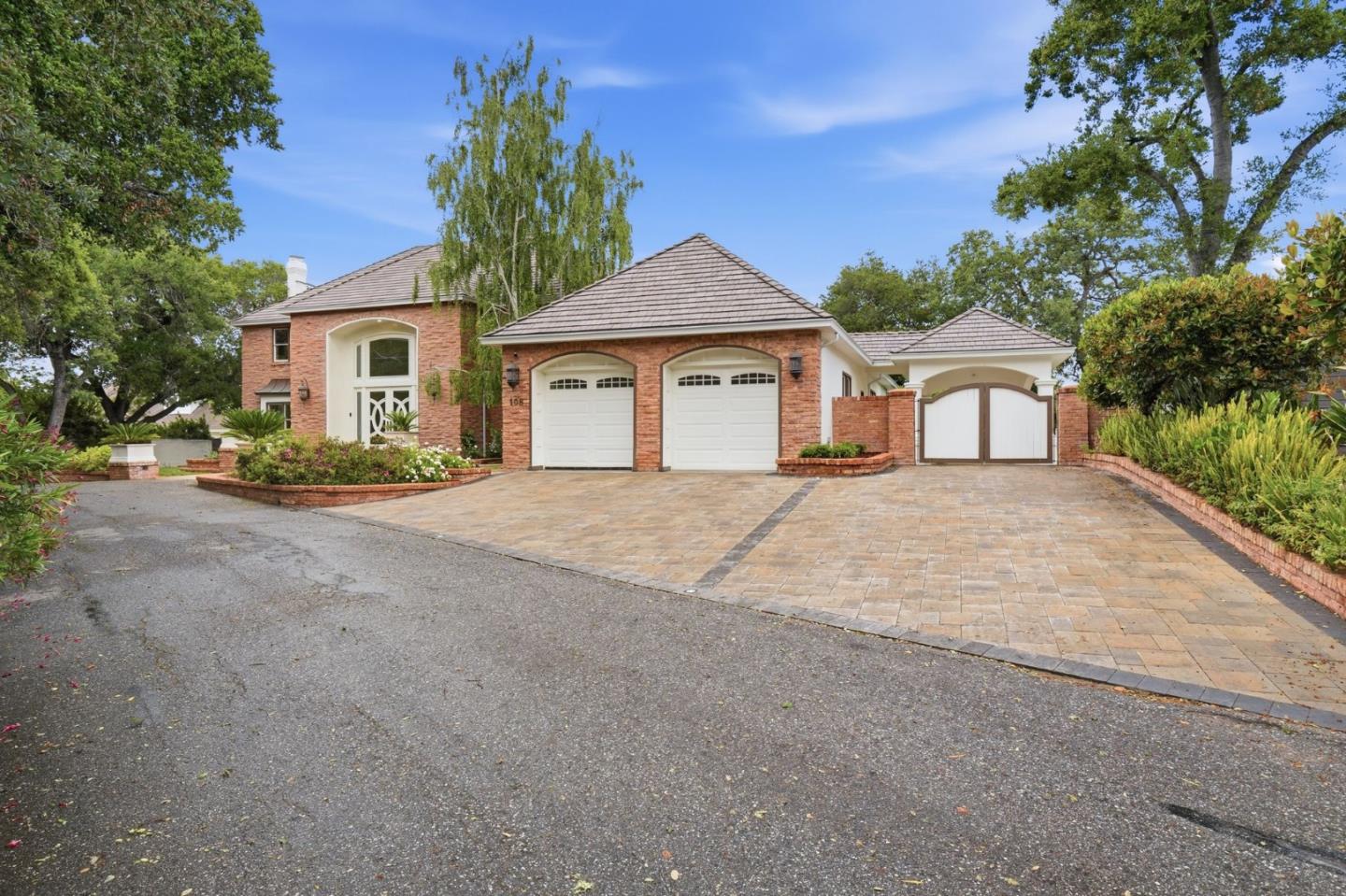 108 Harwood Court