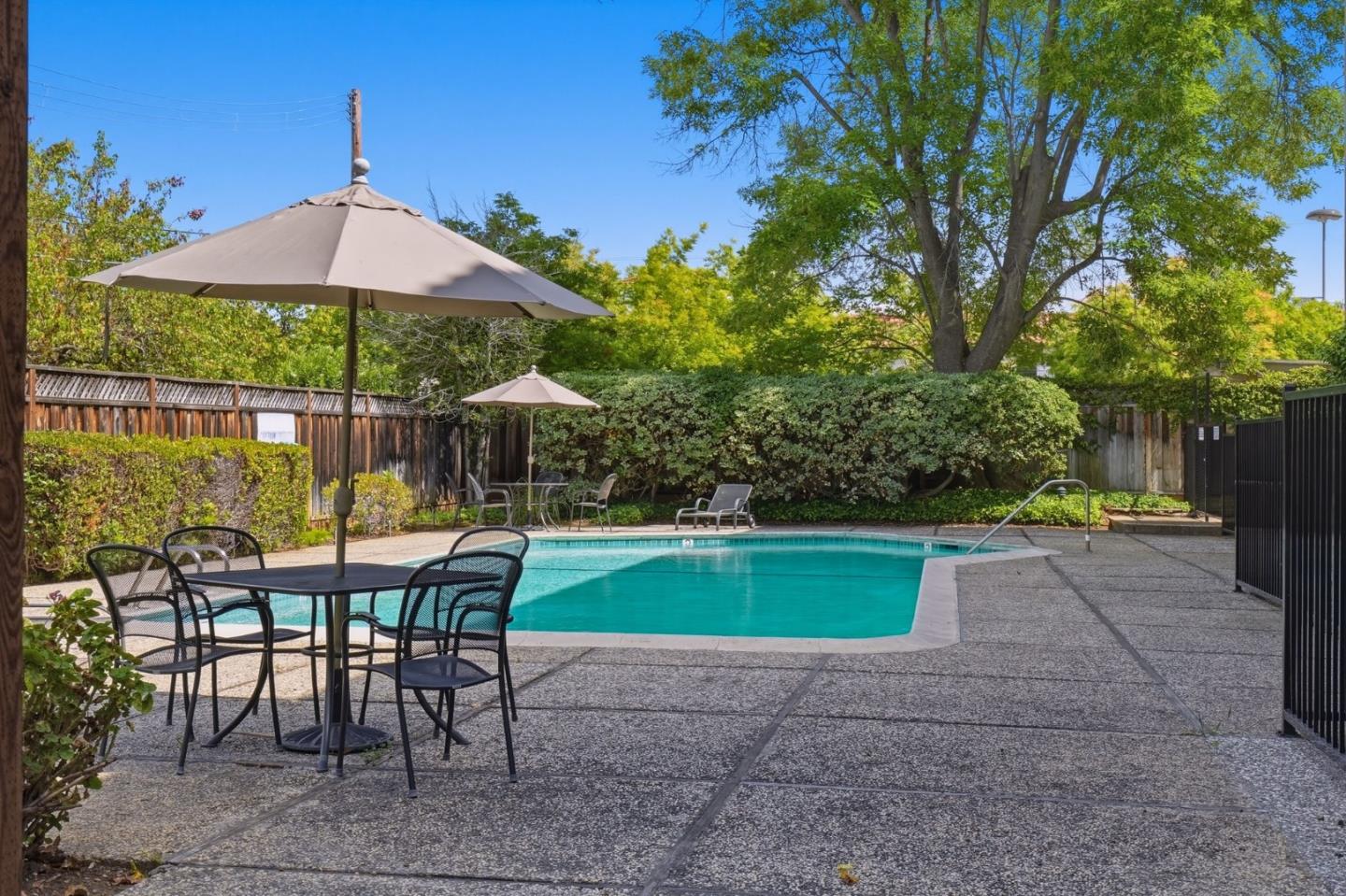 73 3rd Street 36