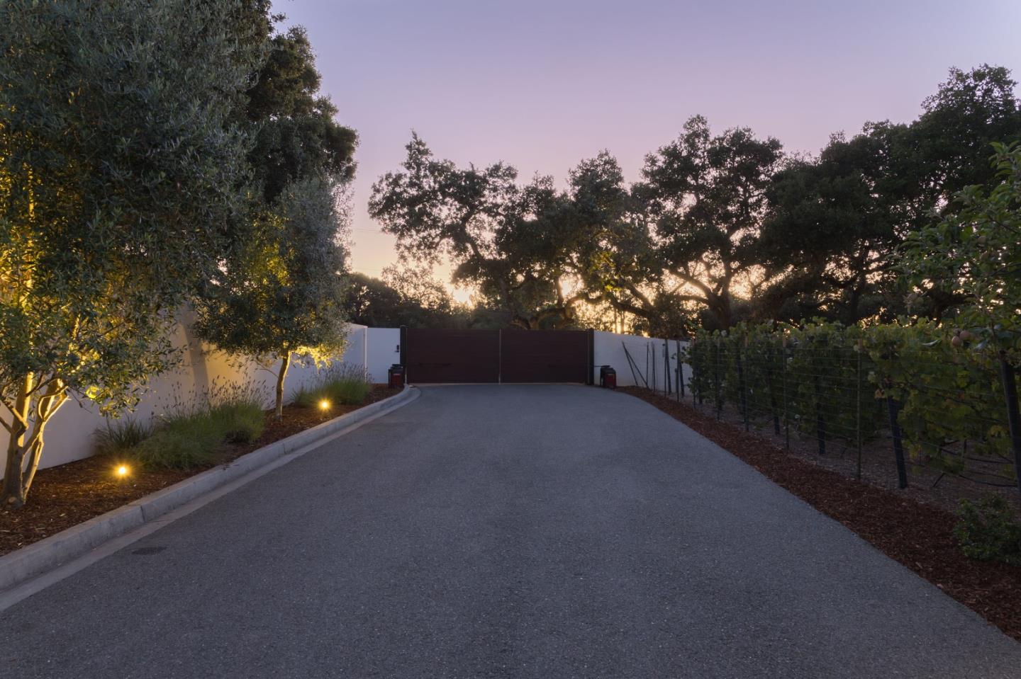 10718 Mora DR