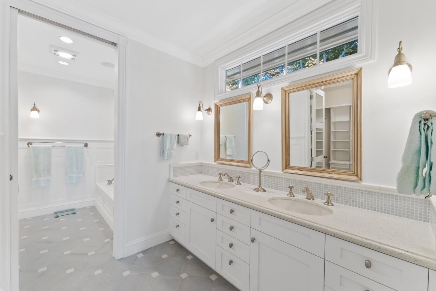 4362 Opal Cliff