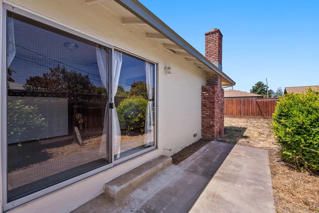 2107 Chanticleer Avenue
