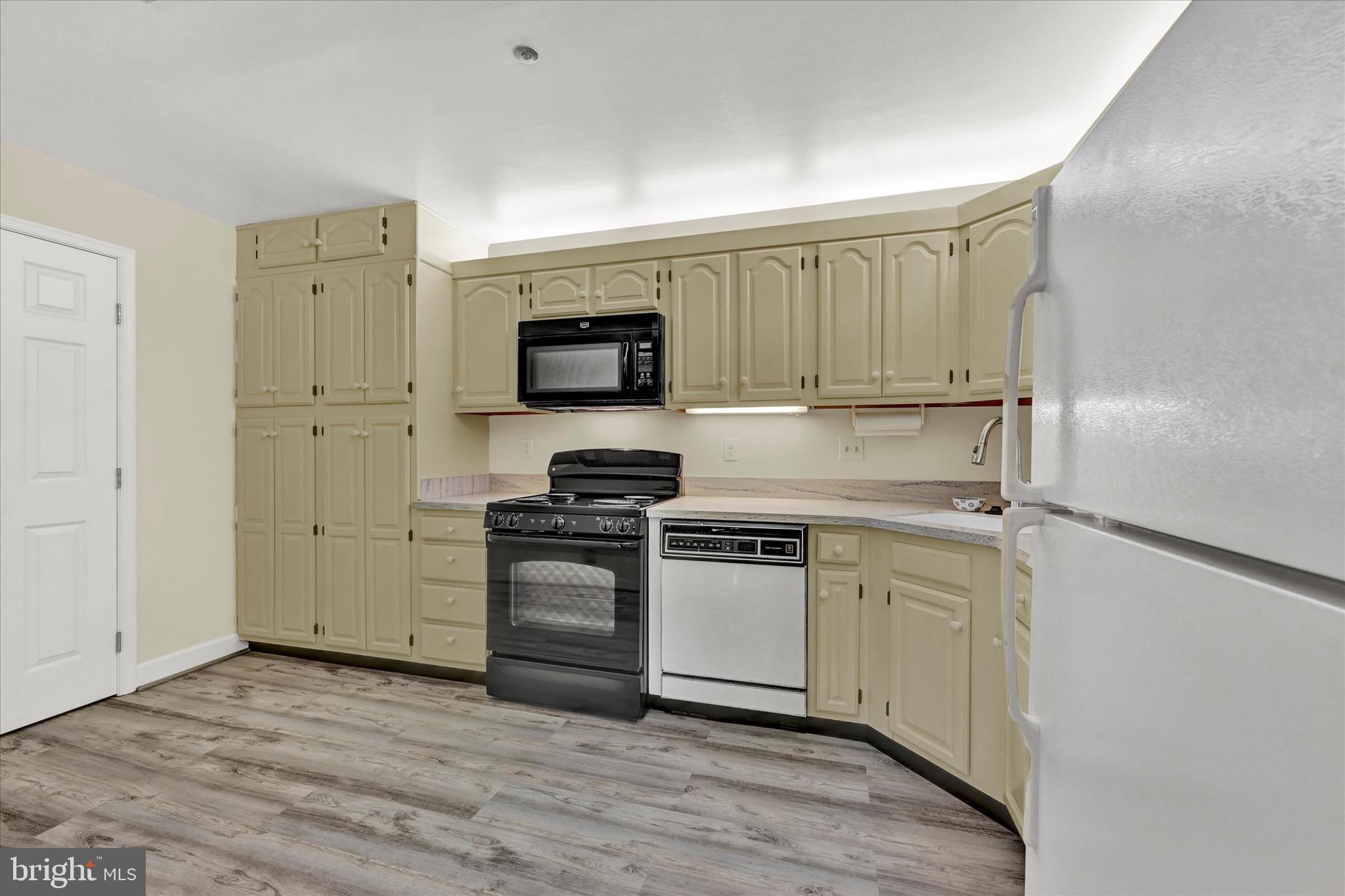 203 Brightwood Club Dr #203