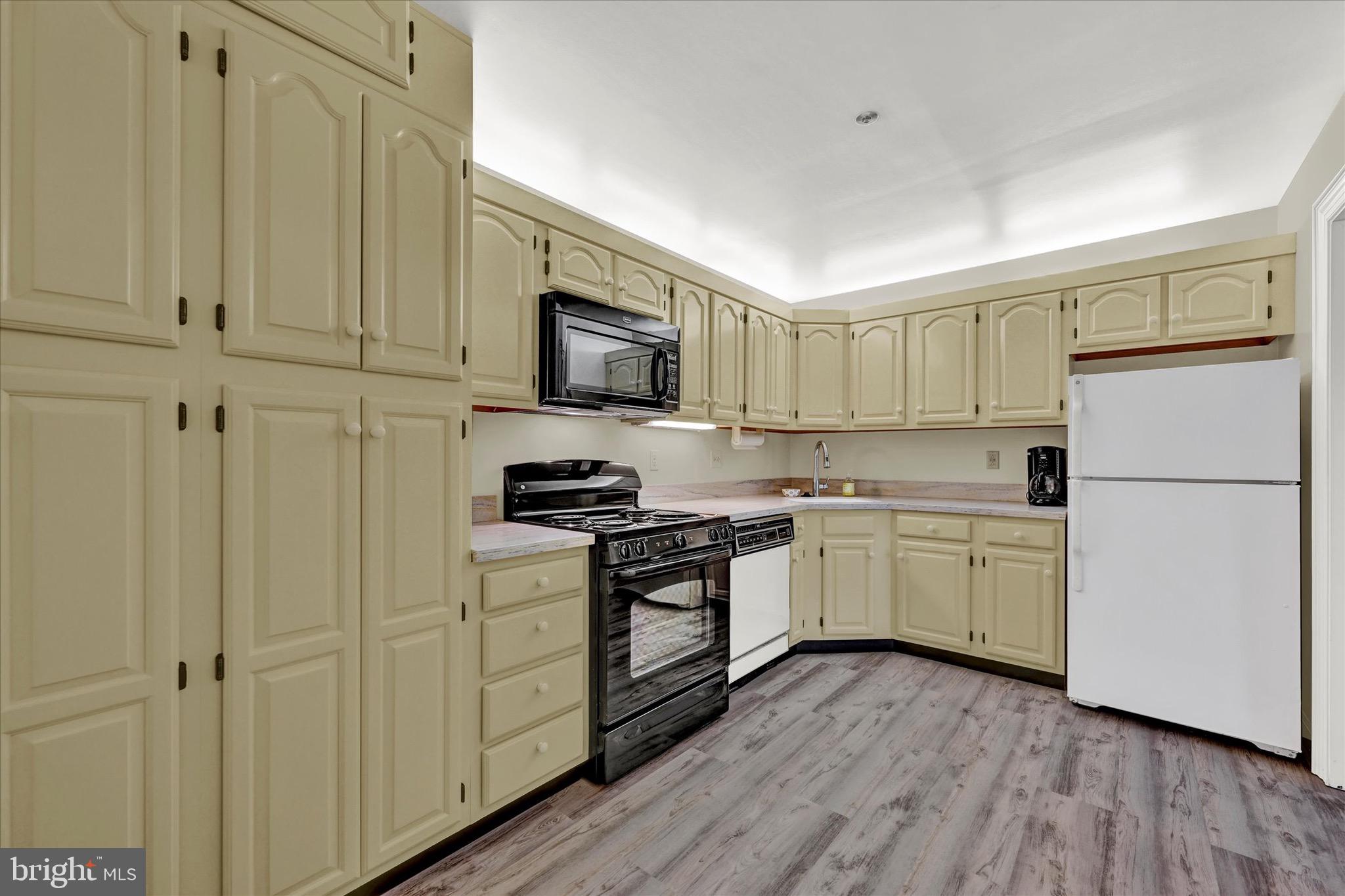 203 Brightwood Club Dr #203