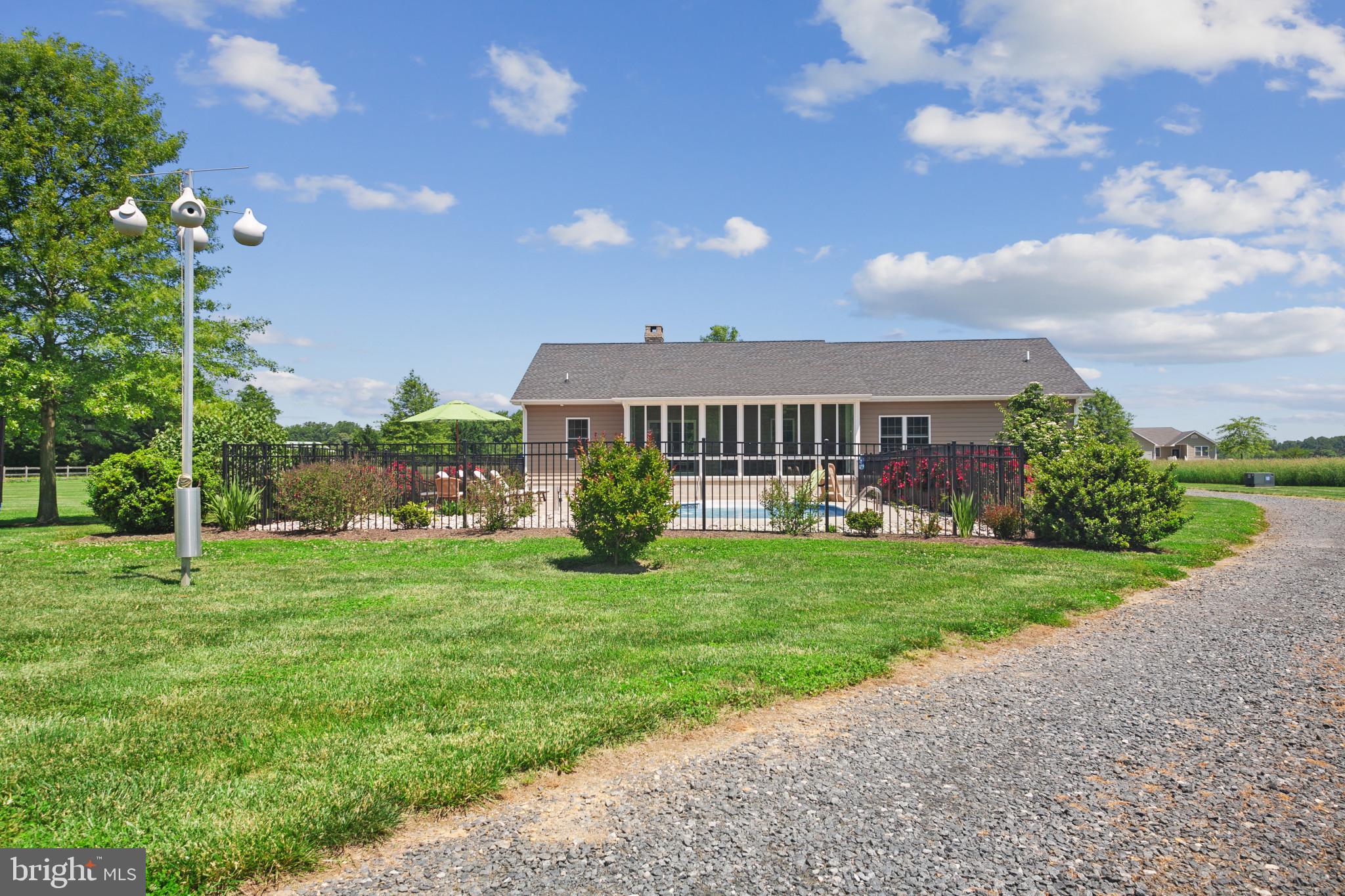 25615 Hignutt Rd
