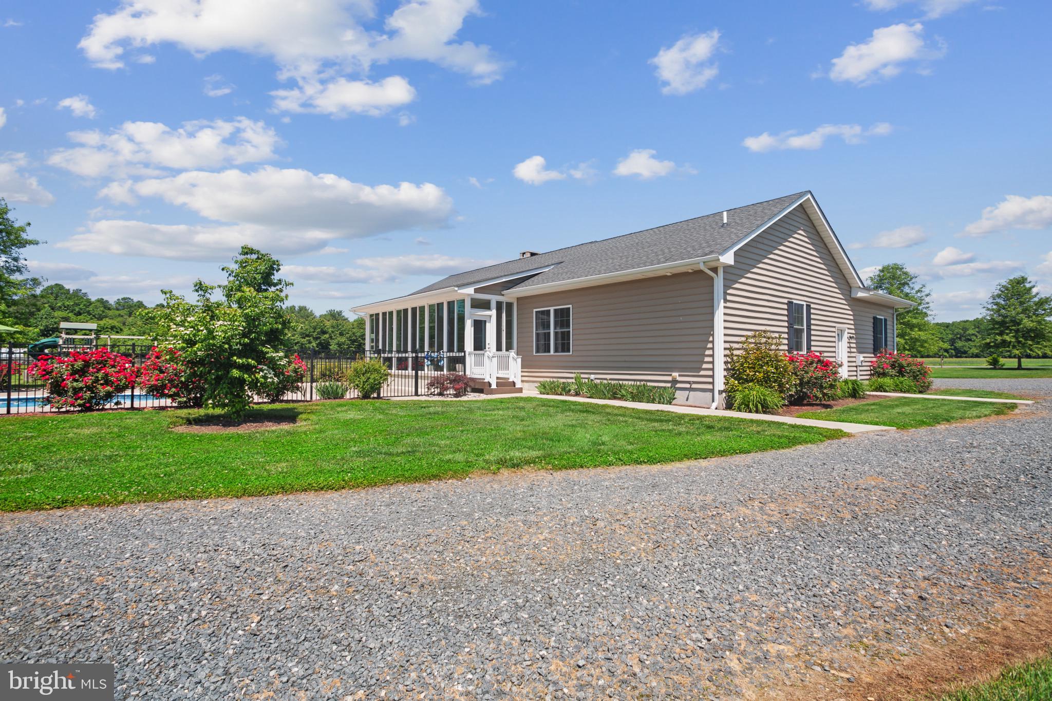 25615 Hignutt Rd