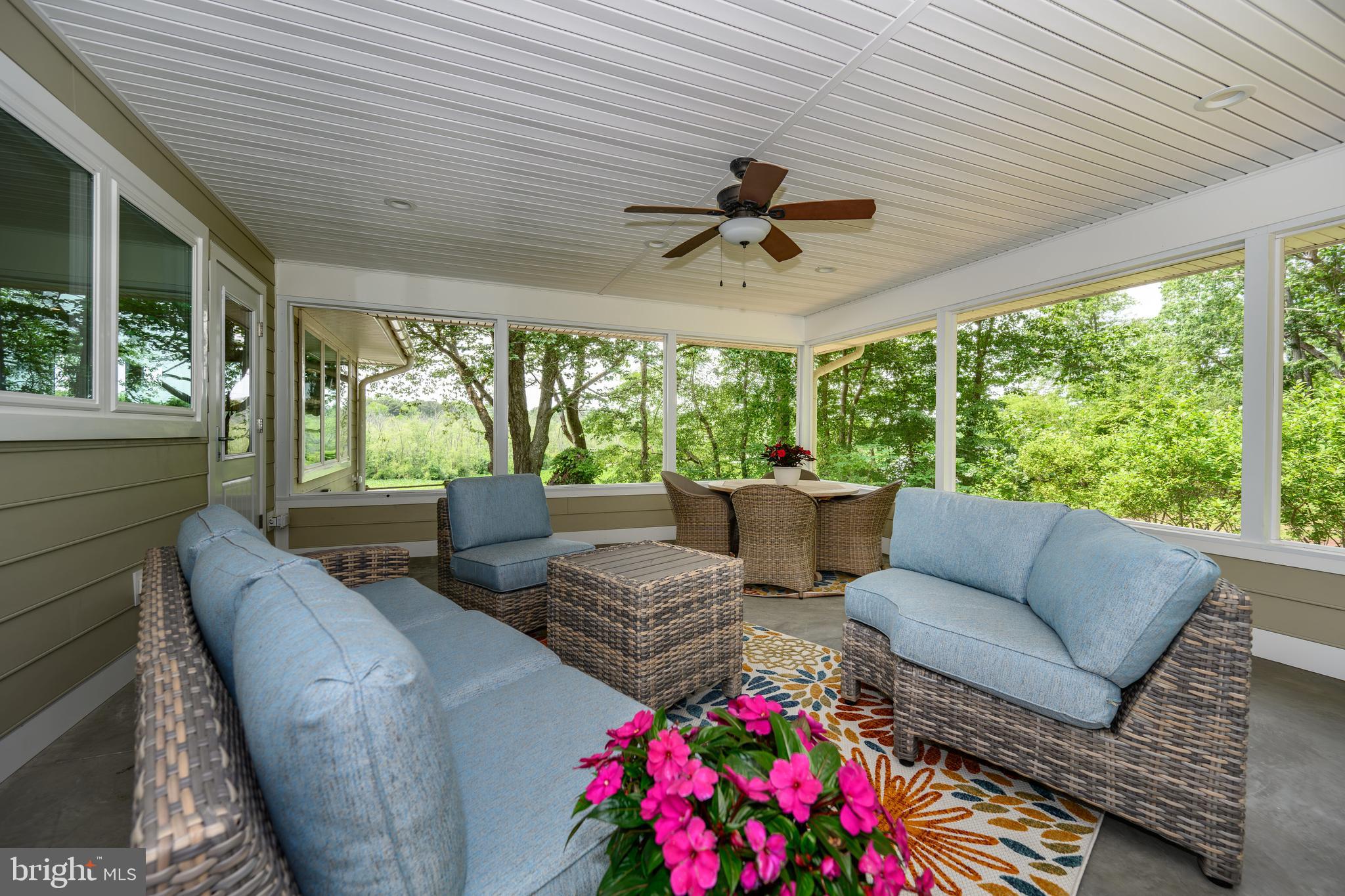 25292 Sandy Point Rd