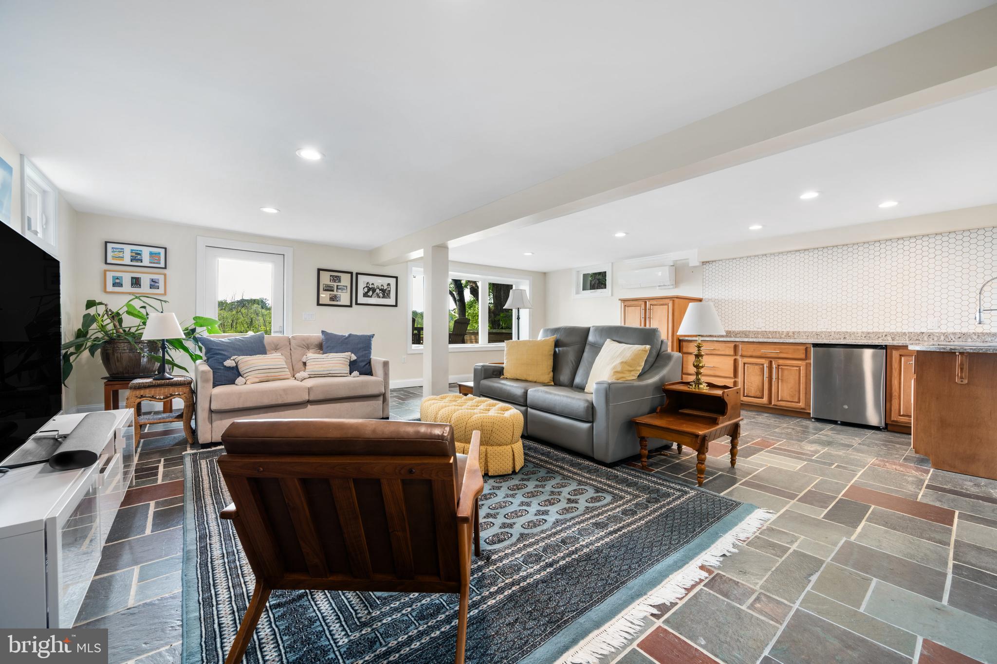 25292 Sandy Point Rd