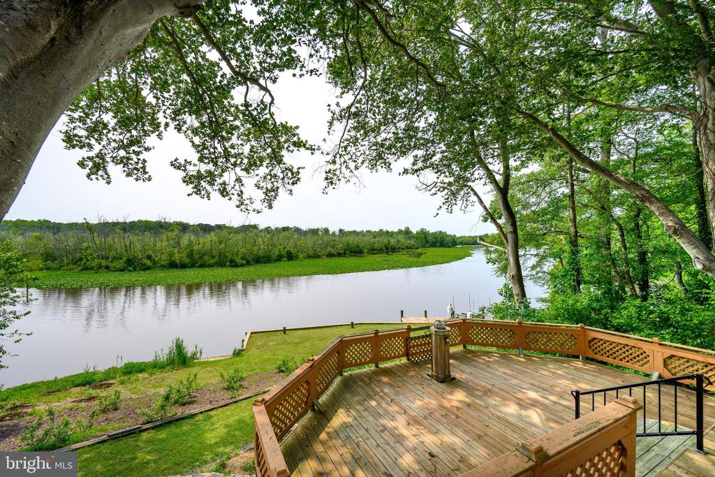 25292 Sandy Point Rd