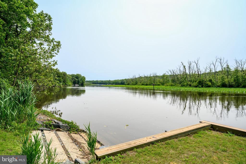 25292 Sandy Point Rd