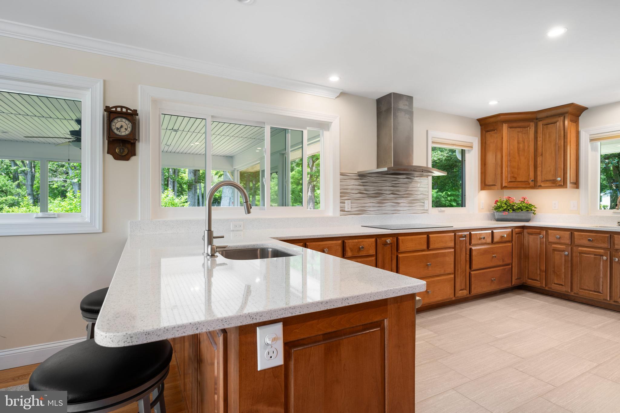 25292 Sandy Point Rd