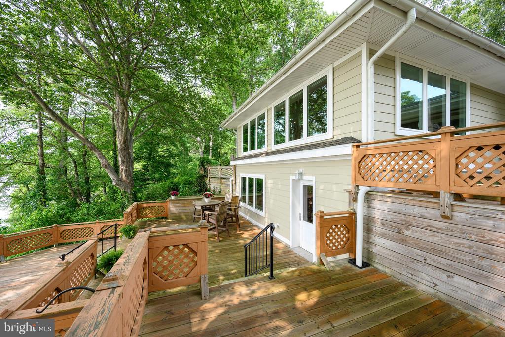 25292 Sandy Point Rd
