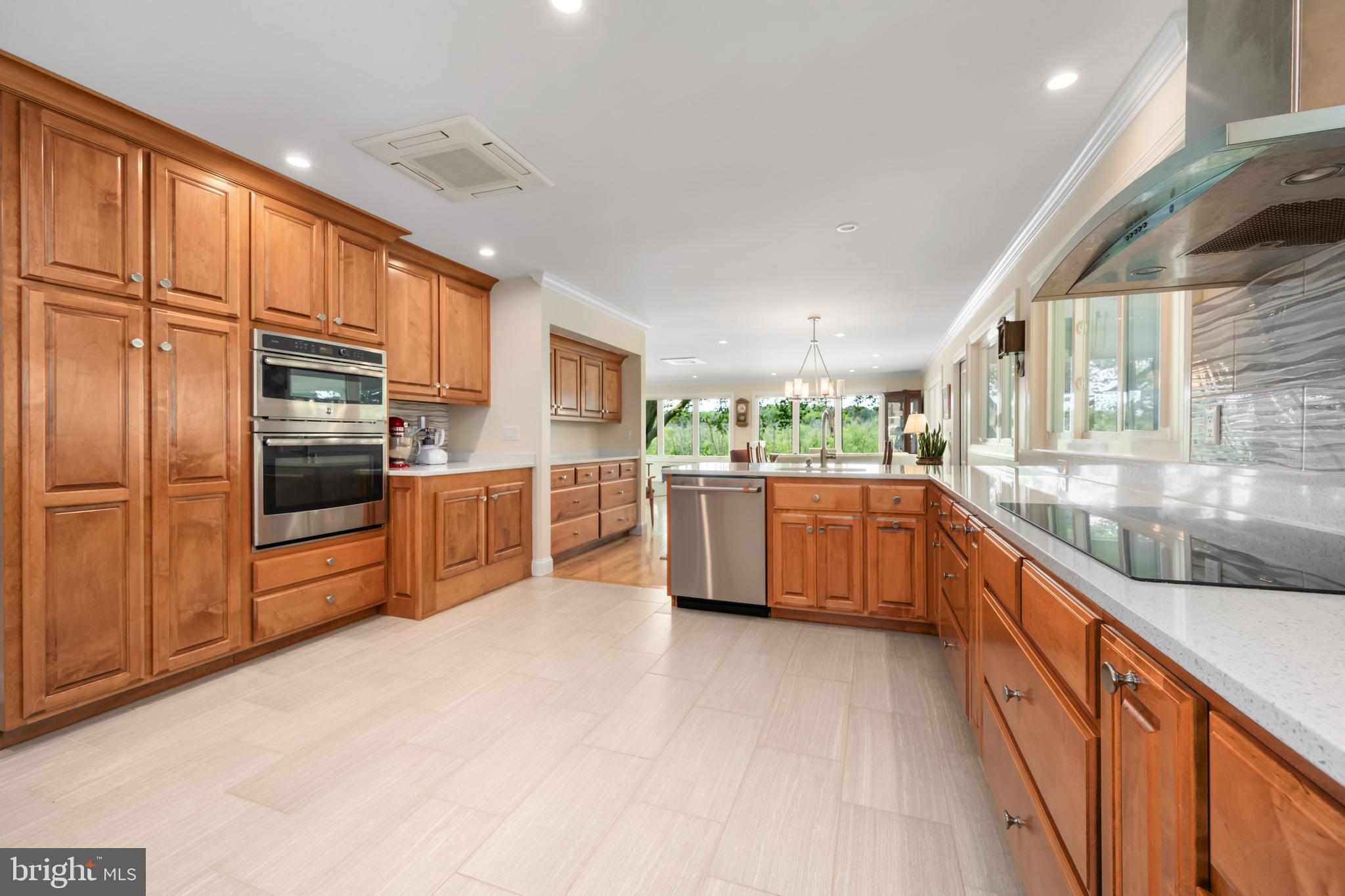 25292 Sandy Point Rd