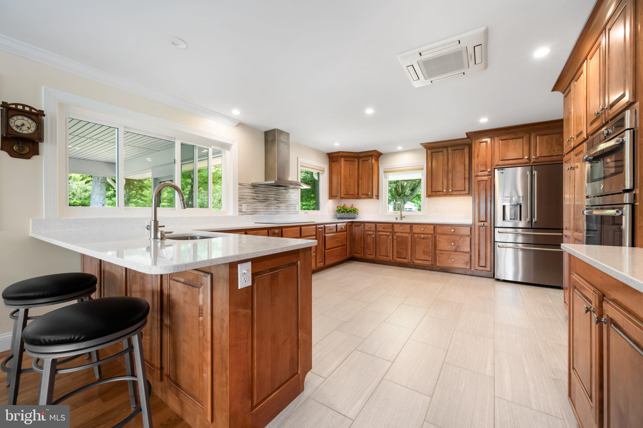 25292 Sandy Point Rd