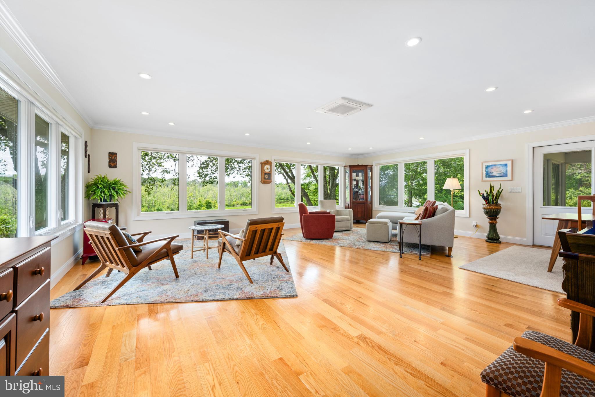 25292 Sandy Point Rd