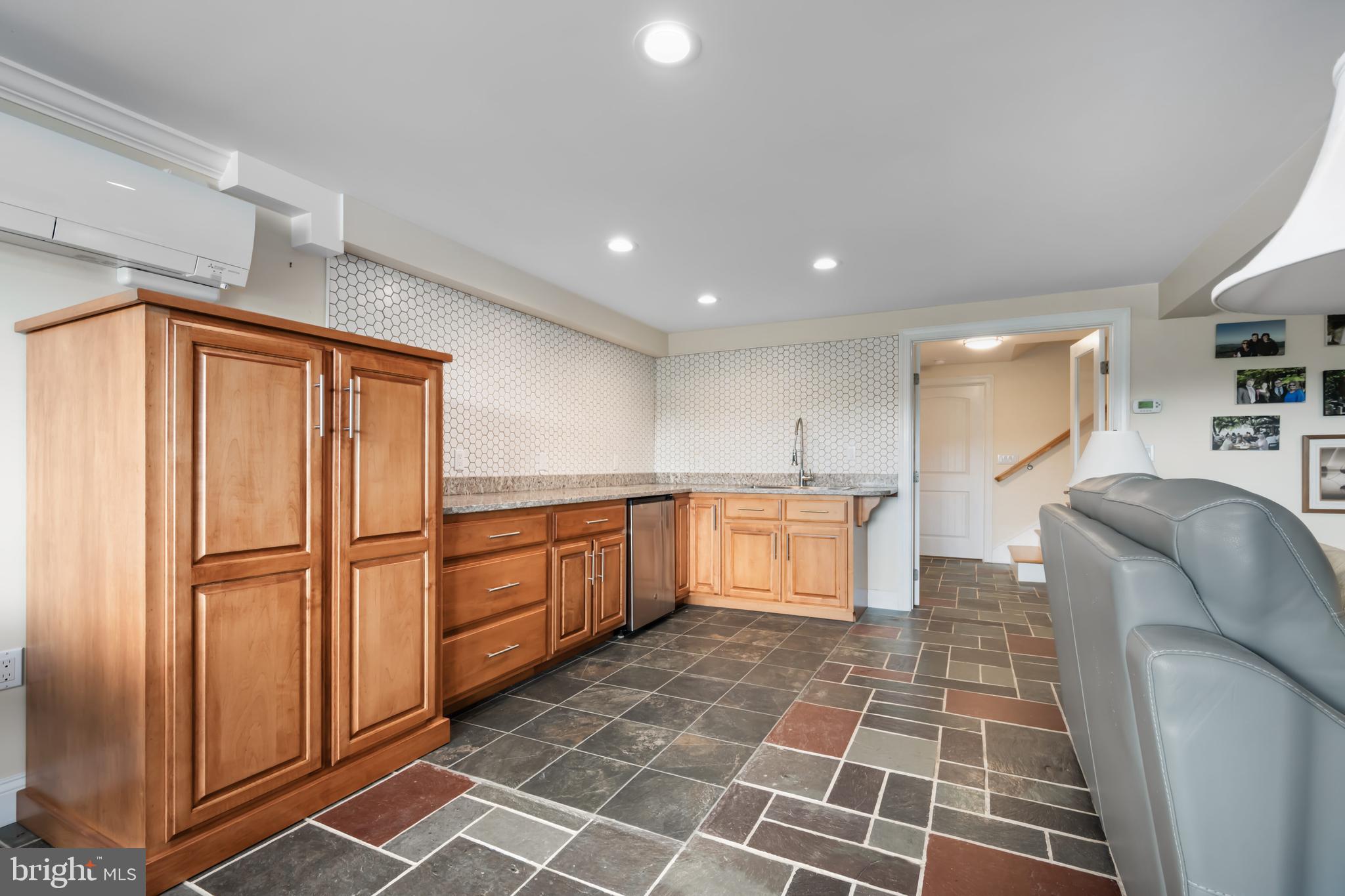 25292 Sandy Point Rd