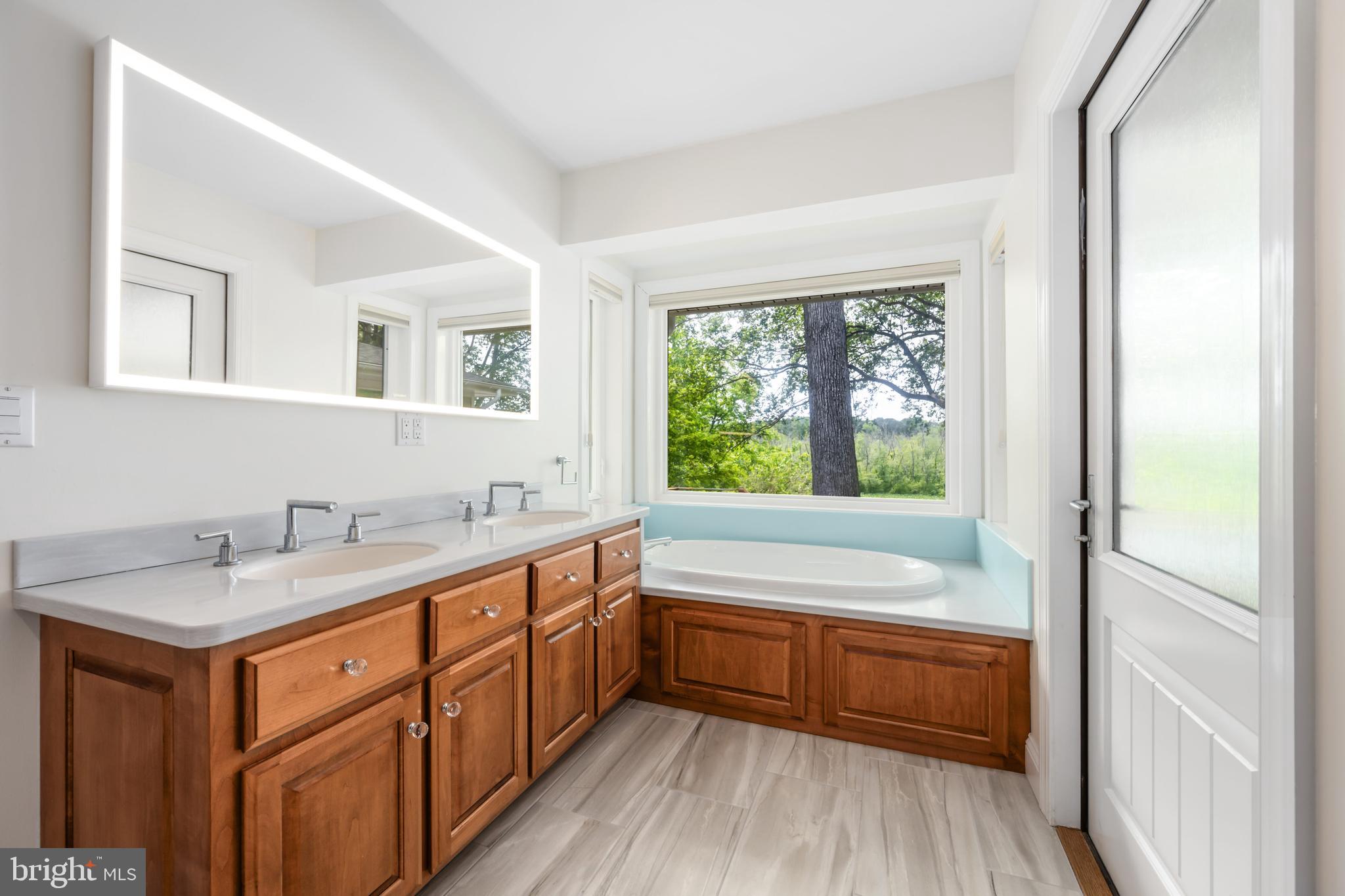 25292 Sandy Point Rd