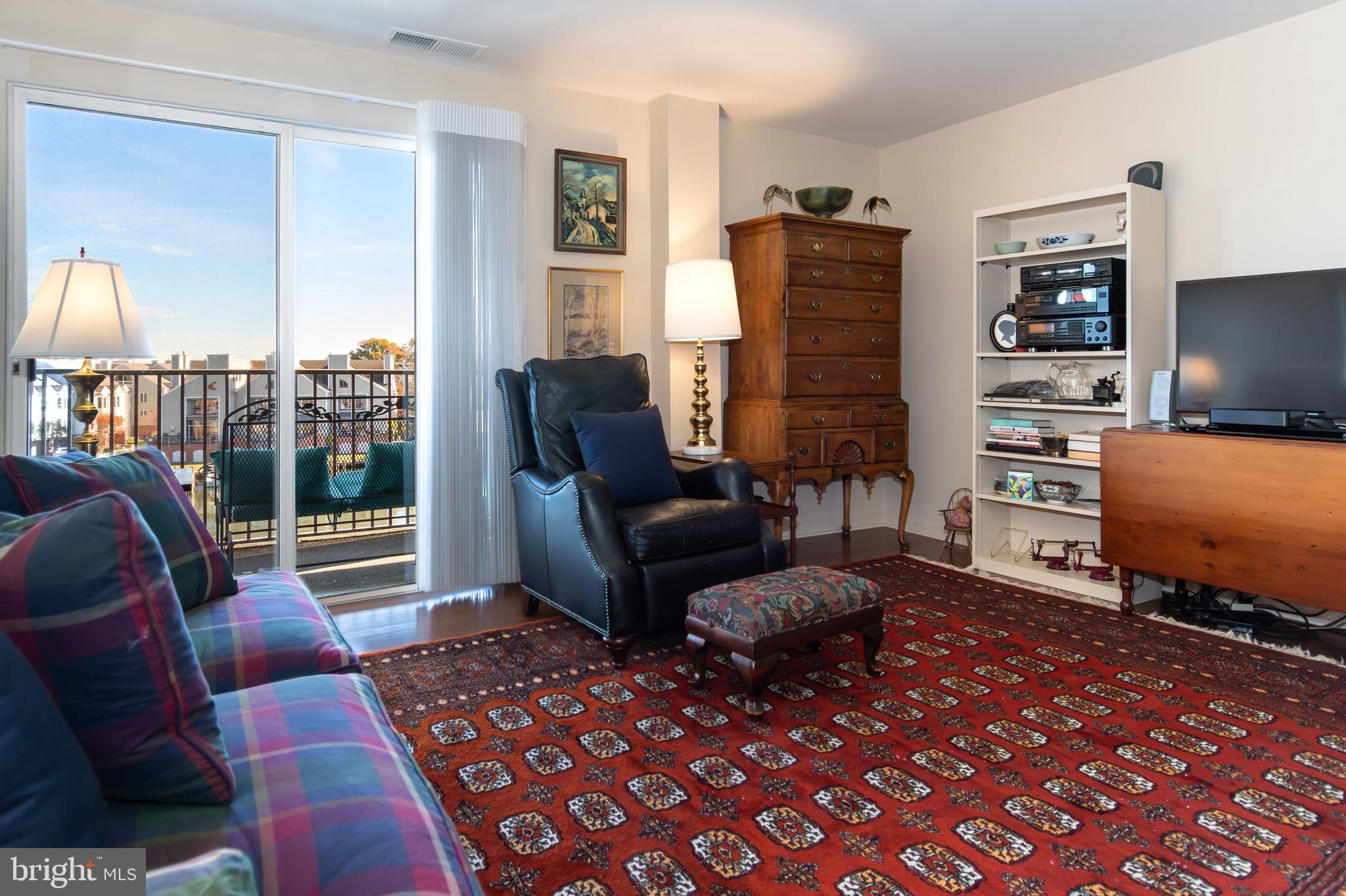 304 Academy St #302