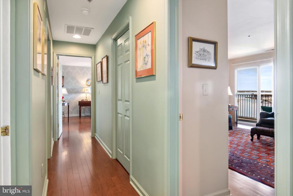 304 Academy St #302