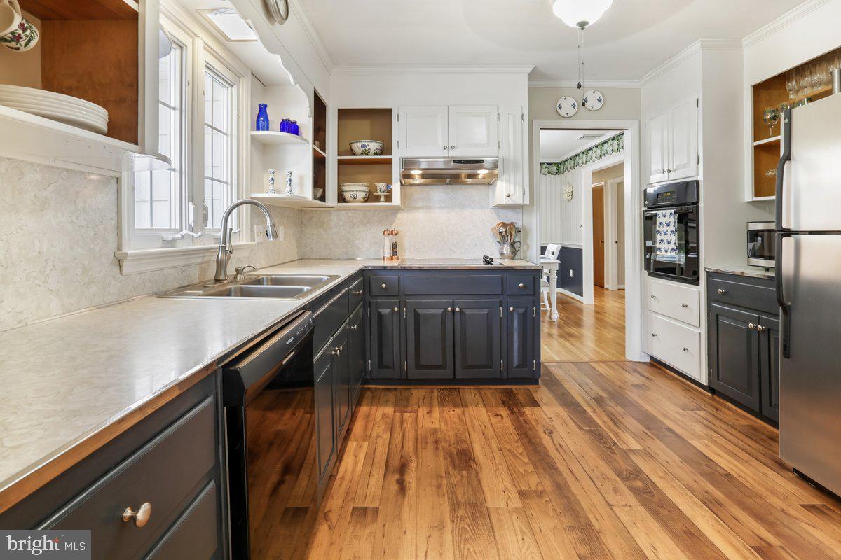 1205 HAMBROOKS BOULEVARD