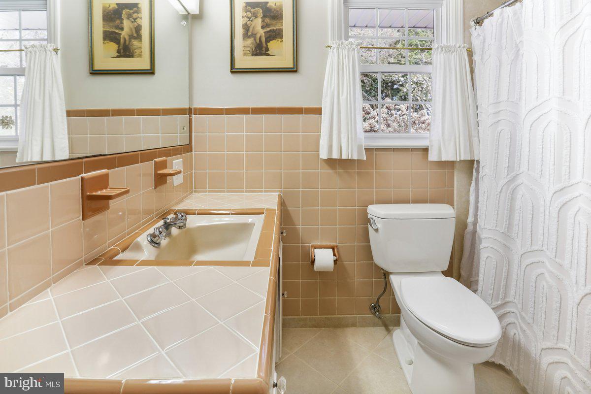 1205 HAMBROOKS BOULEVARD