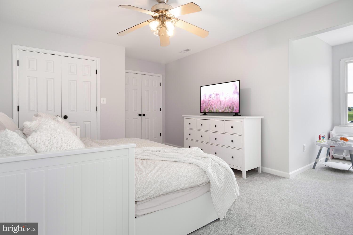 409 Laurens Way