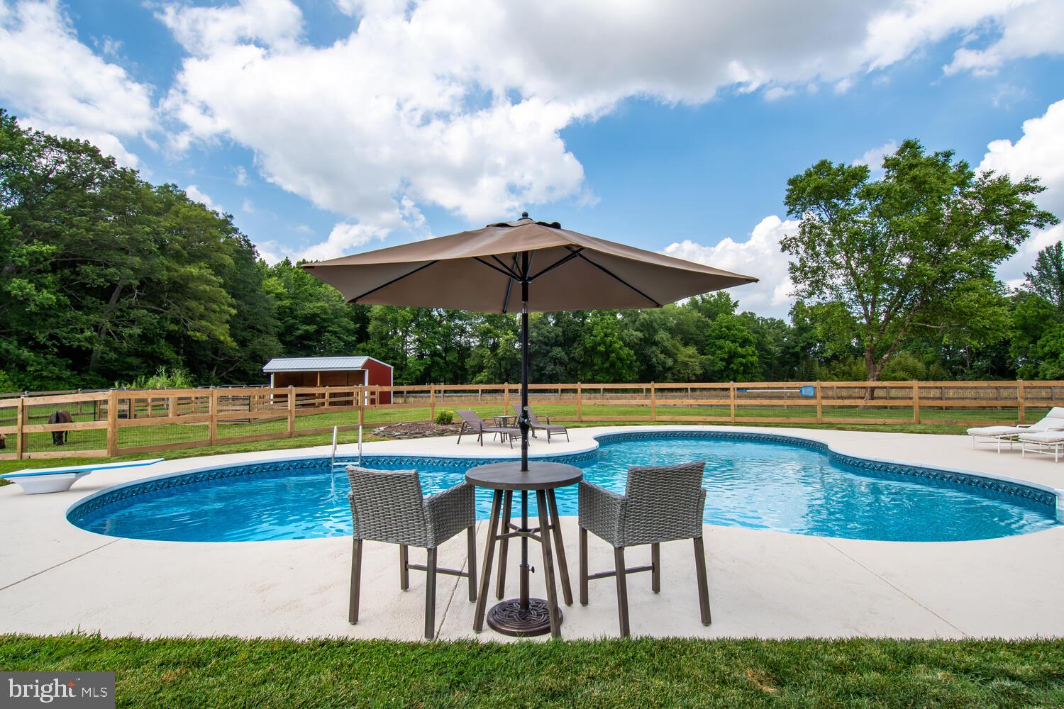 409 Laurens Way