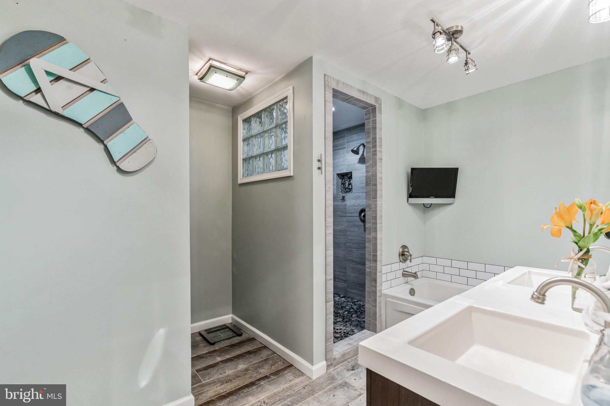 11568 Old Cordova Rd