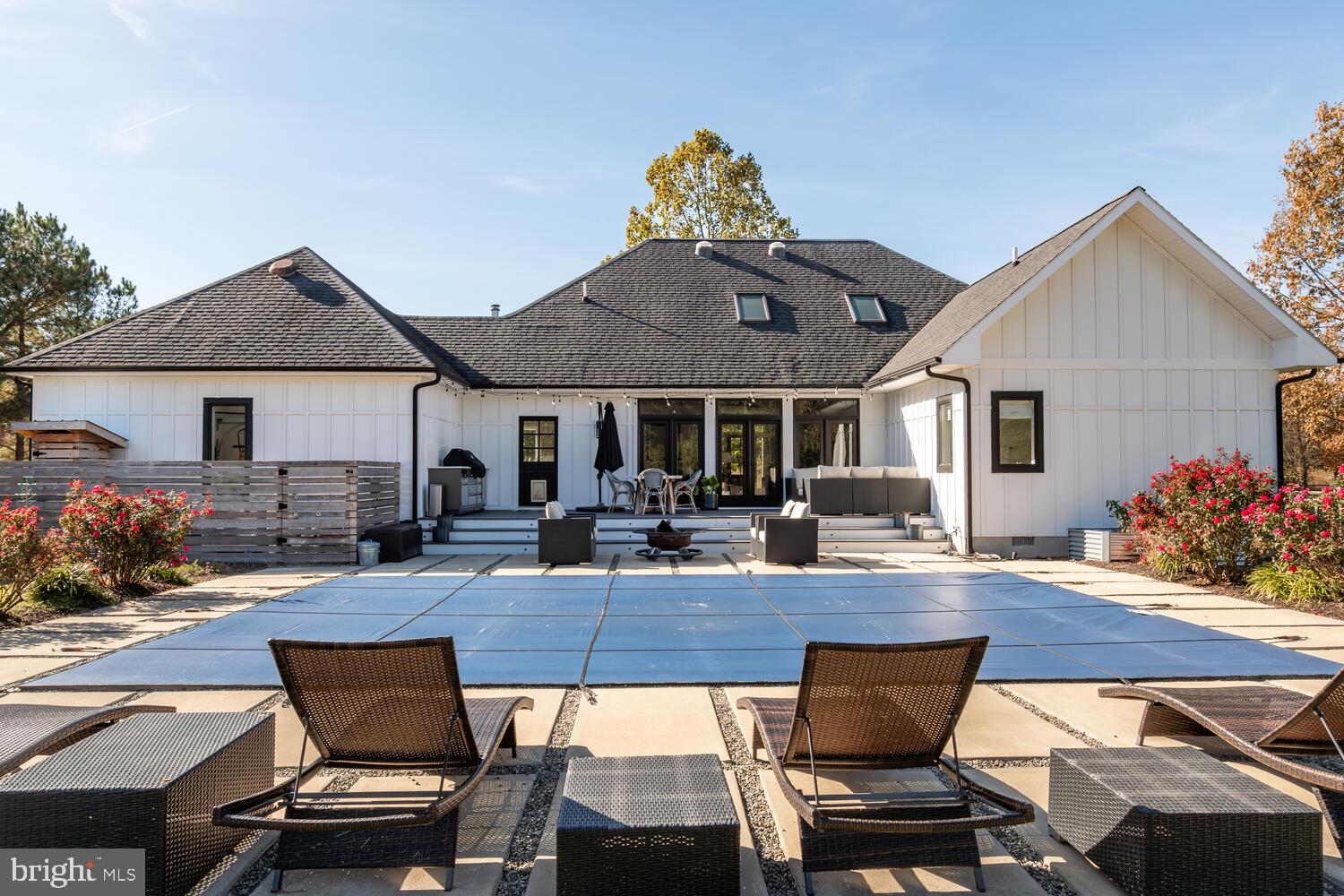 6211 Canterbury Dr