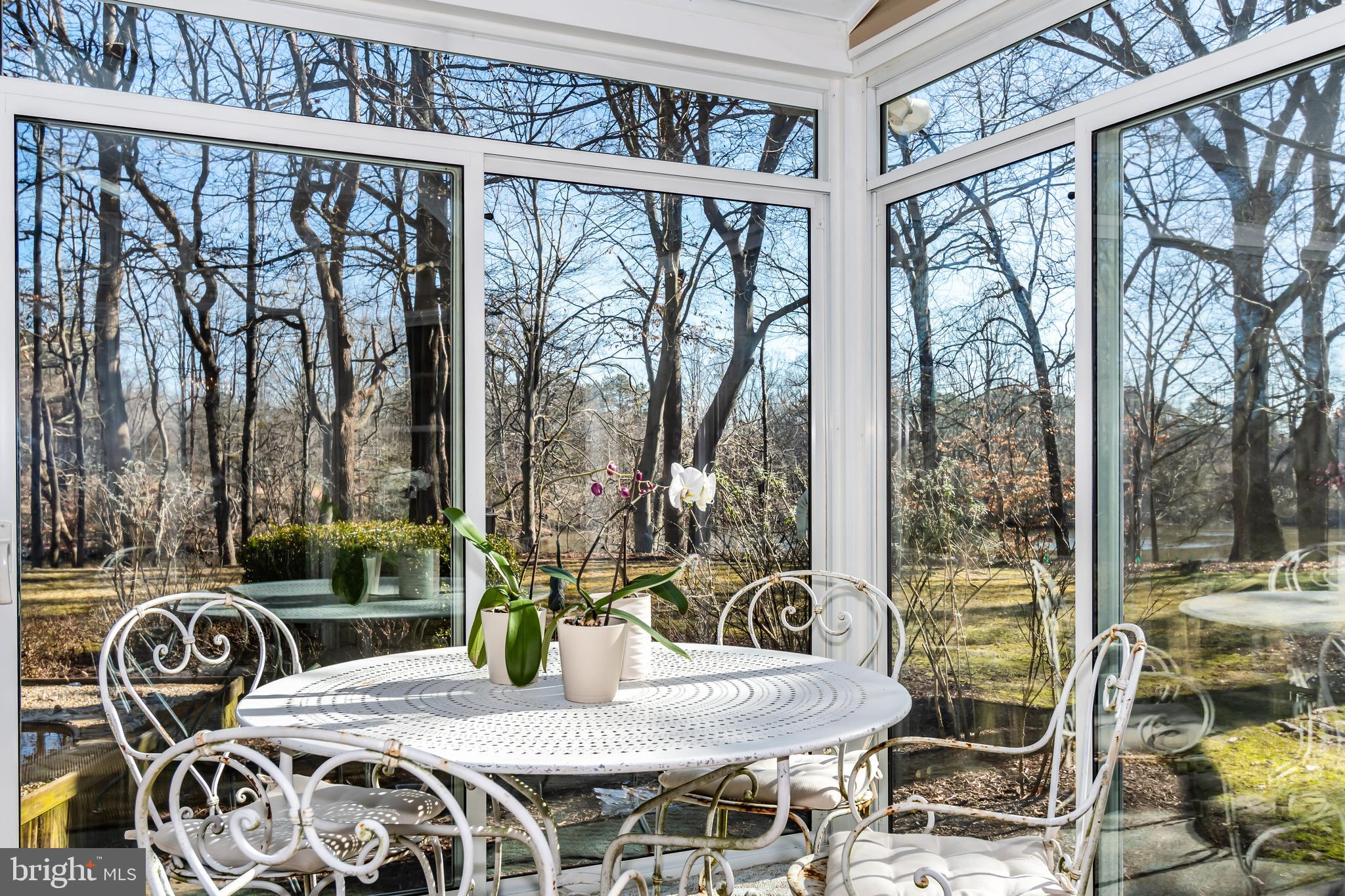 7591 Polly's Hill Lane