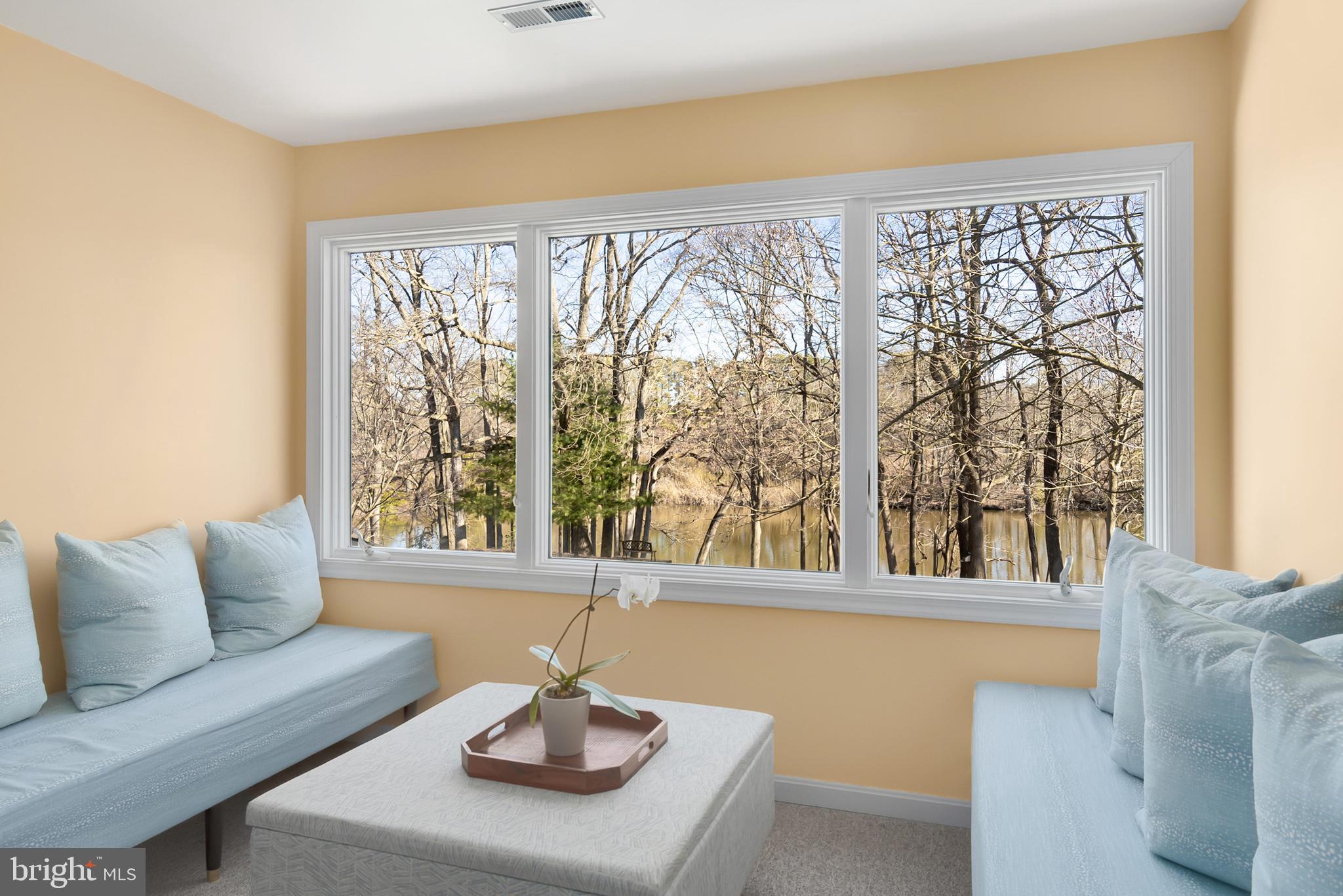 7591 Polly's Hill Lane