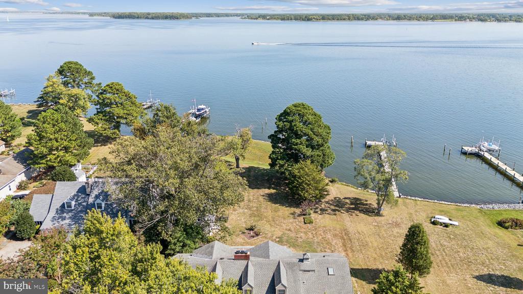 1015 Riverview Terr