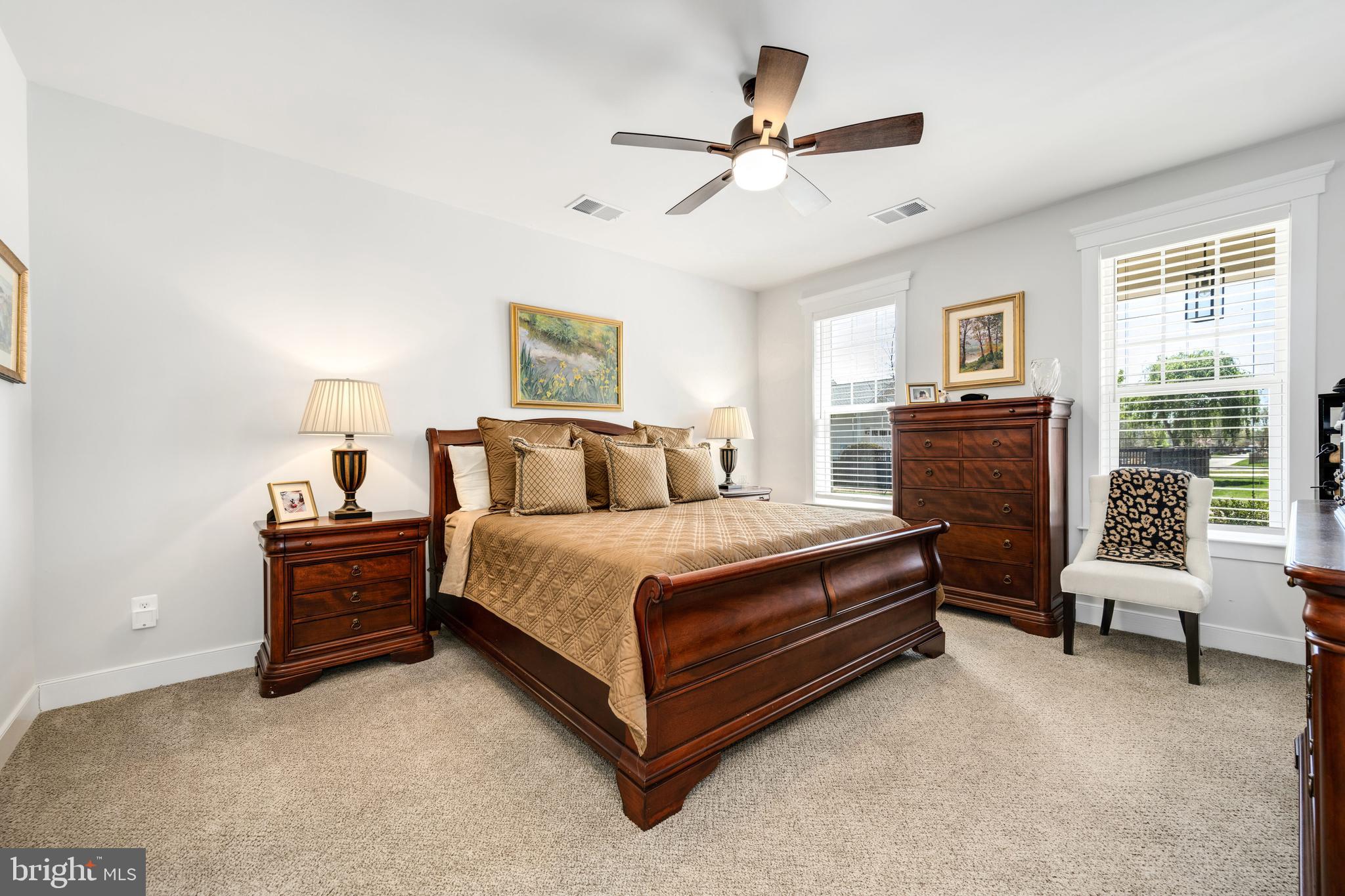 8134 Easton Village Dr