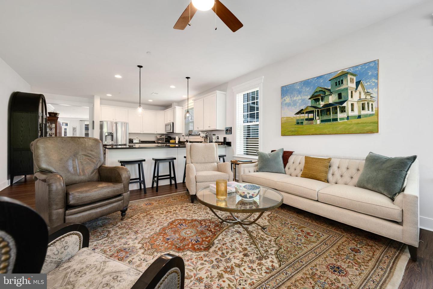 8134 Easton Village Dr