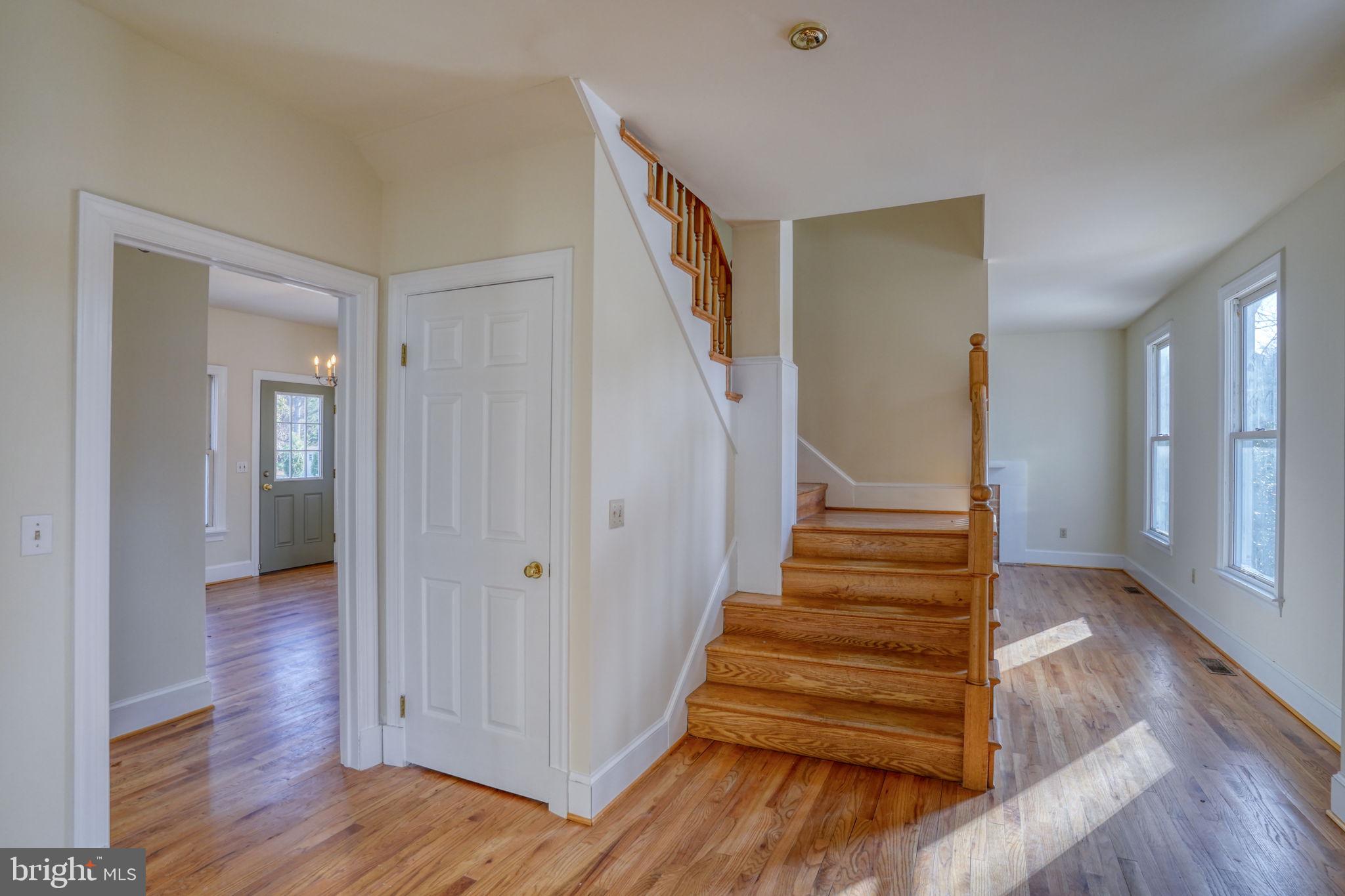 7852 WOODLAND CIRCLE