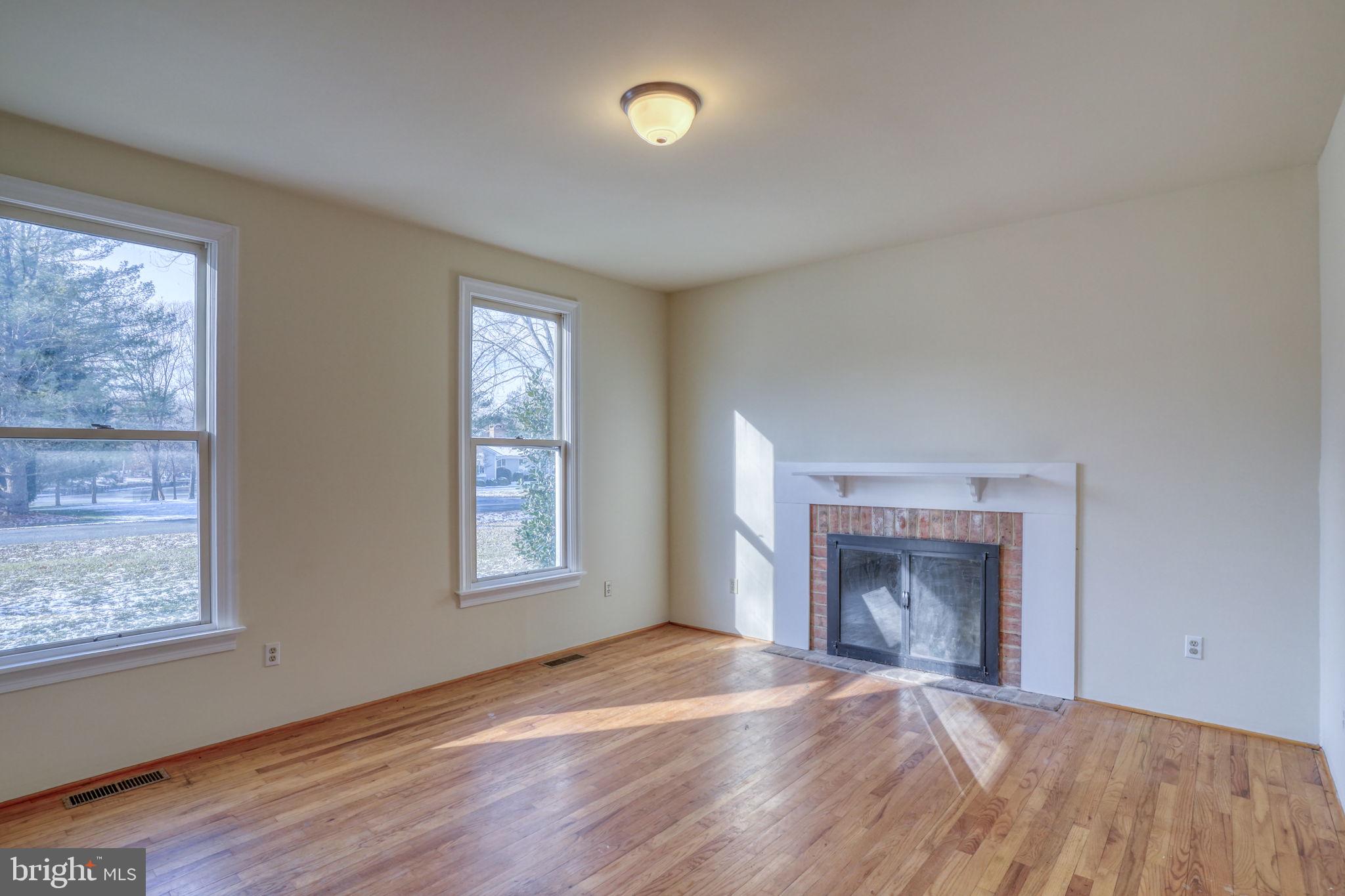 7852 WOODLAND CIRCLE