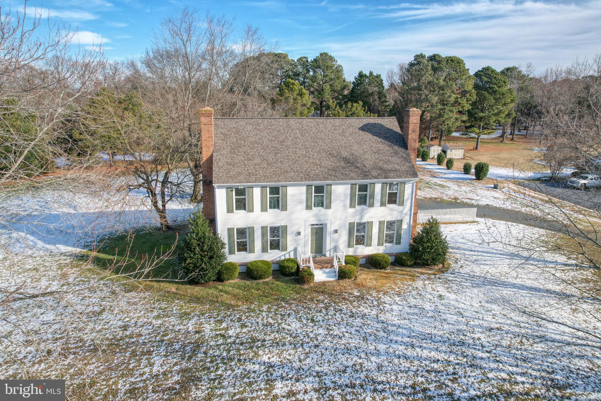 7852 WOODLAND CIRCLE