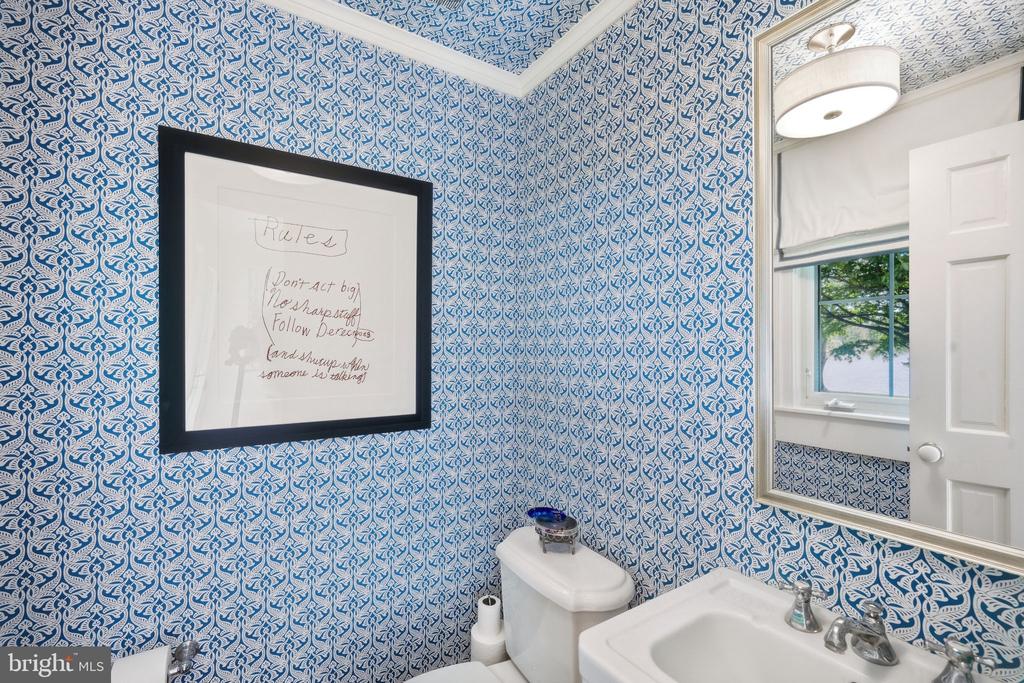 3770 LEONARD COVE LANE
