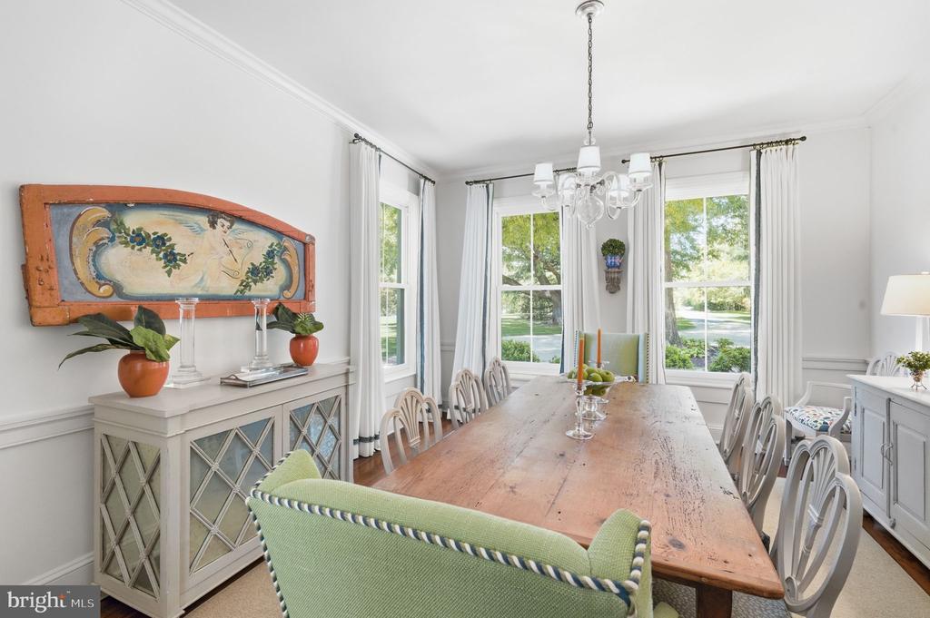 3770 LEONARD COVE LANE