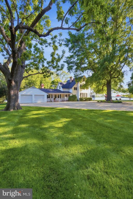3770 LEONARD COVE LANE